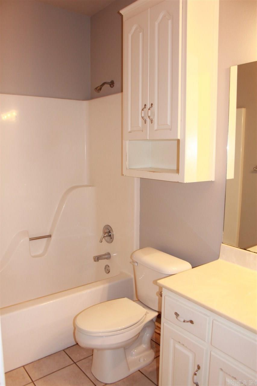 COLLENWOOD - Residential Lease