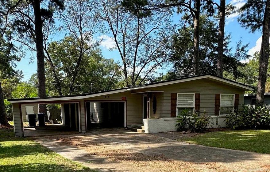 This 3 bedroom 1.5 bath home is on a quiet street that is close to SAU. Original hard wood floors in the living room and bedrooms. Kitchen has plenty of counter space, cabinets, refrigerator is included along with washer and dryer.  New roof was put on Sept 2023 and the electrical has also been updated. Large screened in back porch, fenced in area for dogs with storage building.   Financing options will be at lenders discretion. Sq footage is approximate and taken from the county tax office.