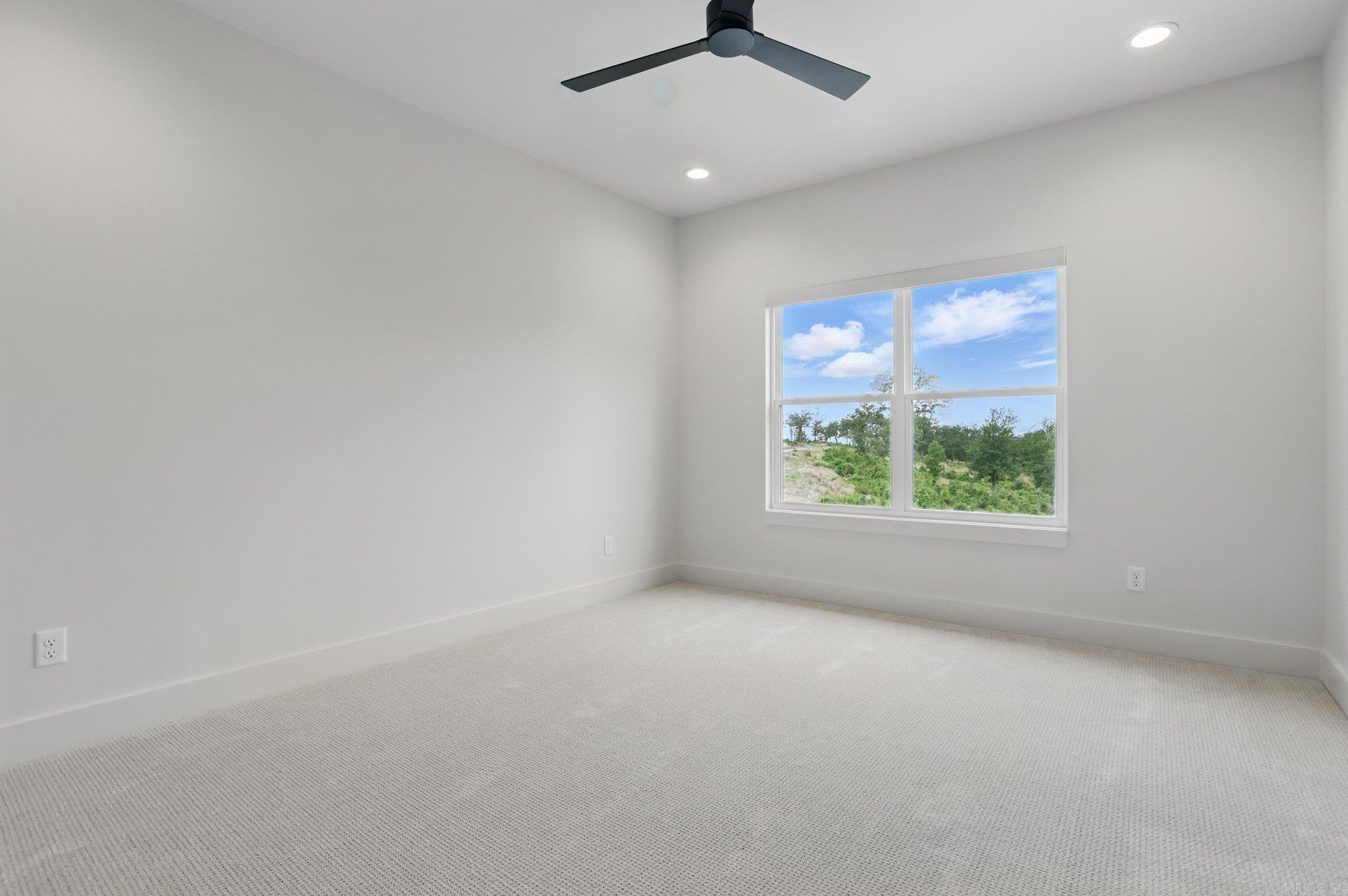 WATERVIEW ESTATES - Residential