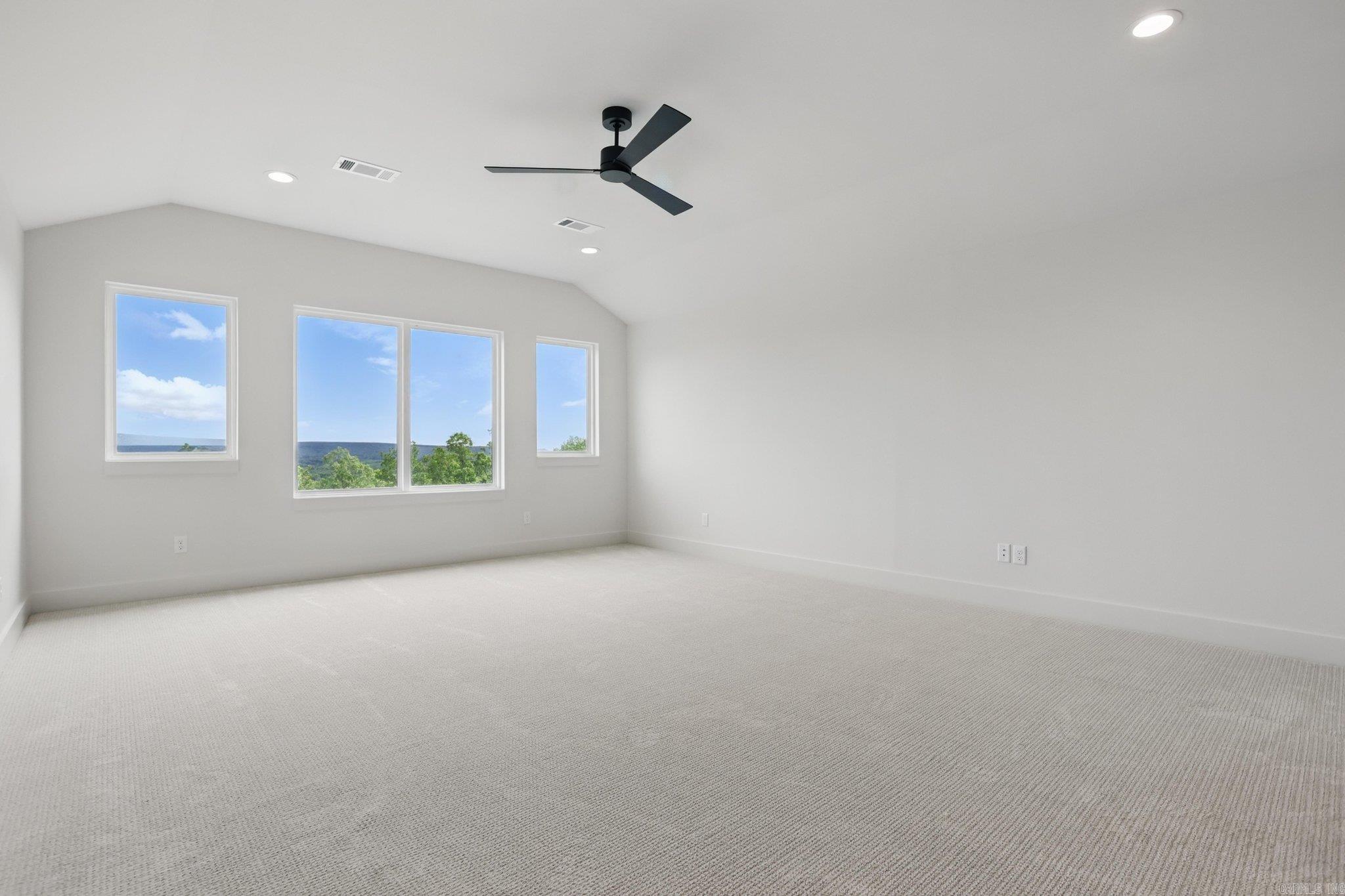 WATERVIEW ESTATES - Residential