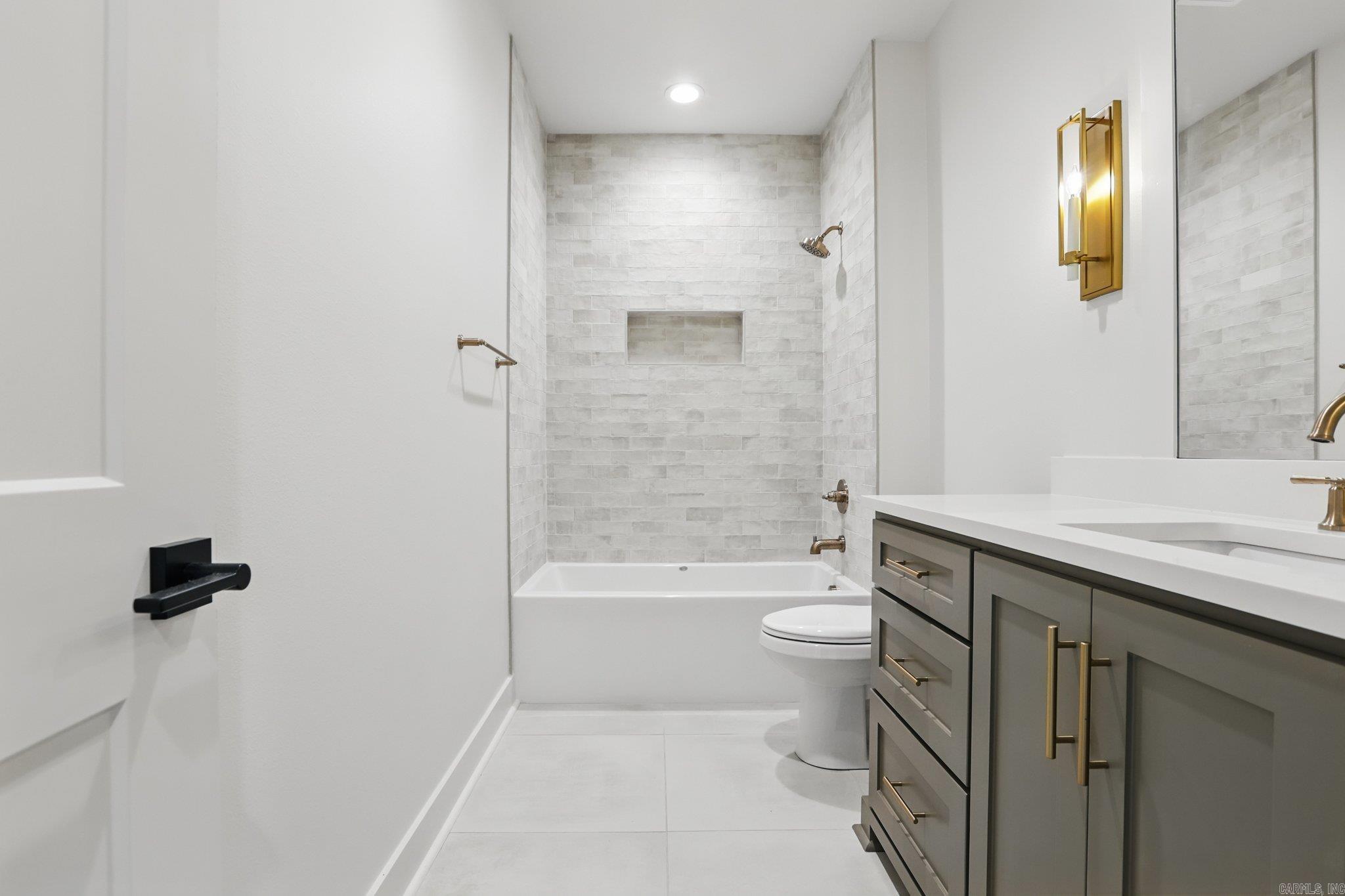 WATERVIEW ESTATES - Residential