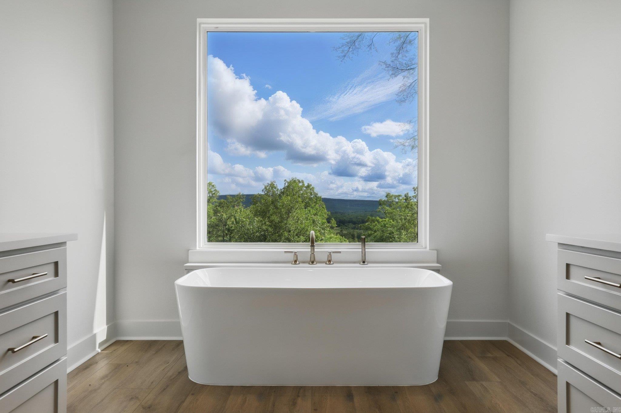 WATERVIEW ESTATES - Residential