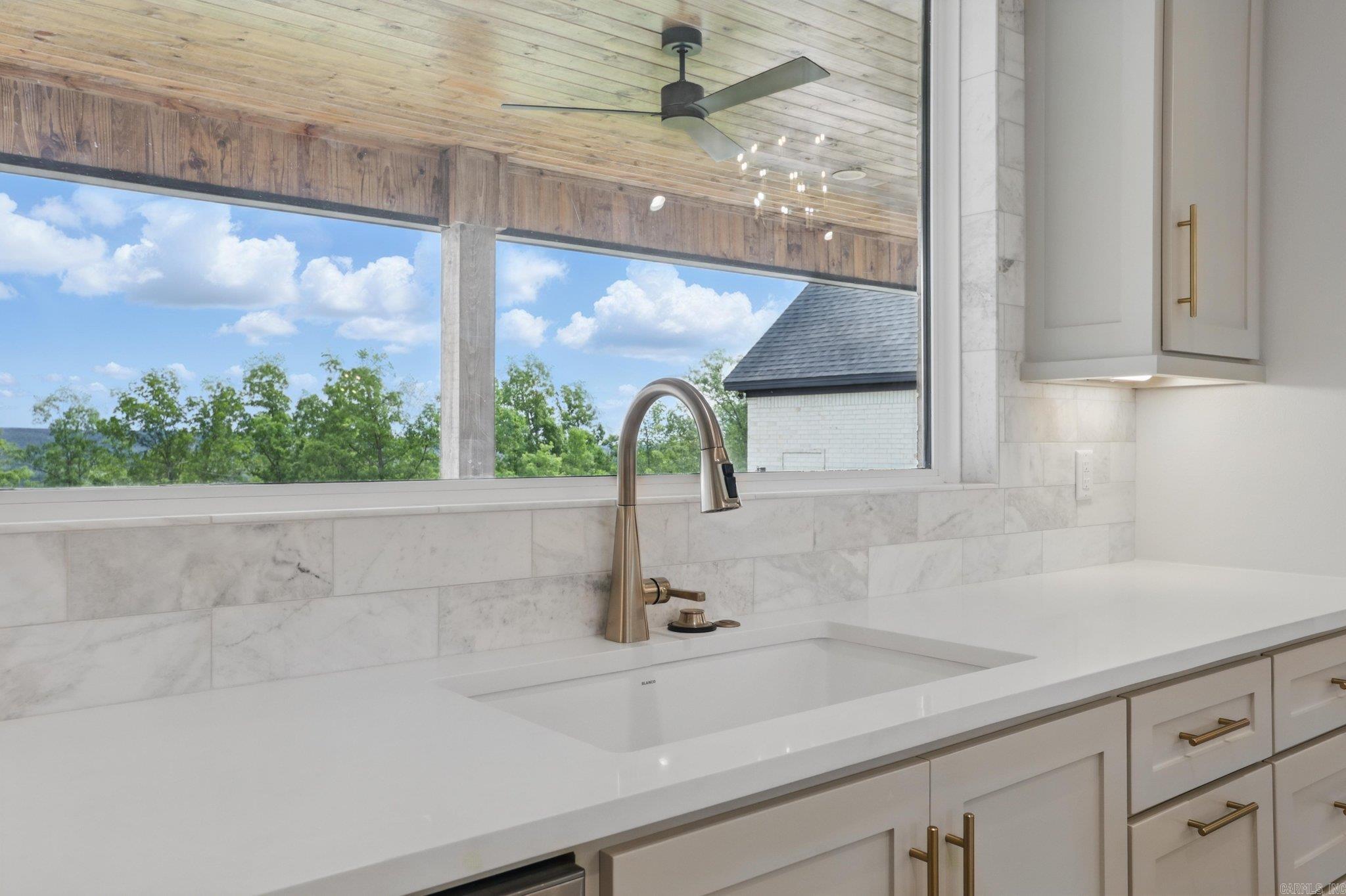 WATERVIEW ESTATES - Residential