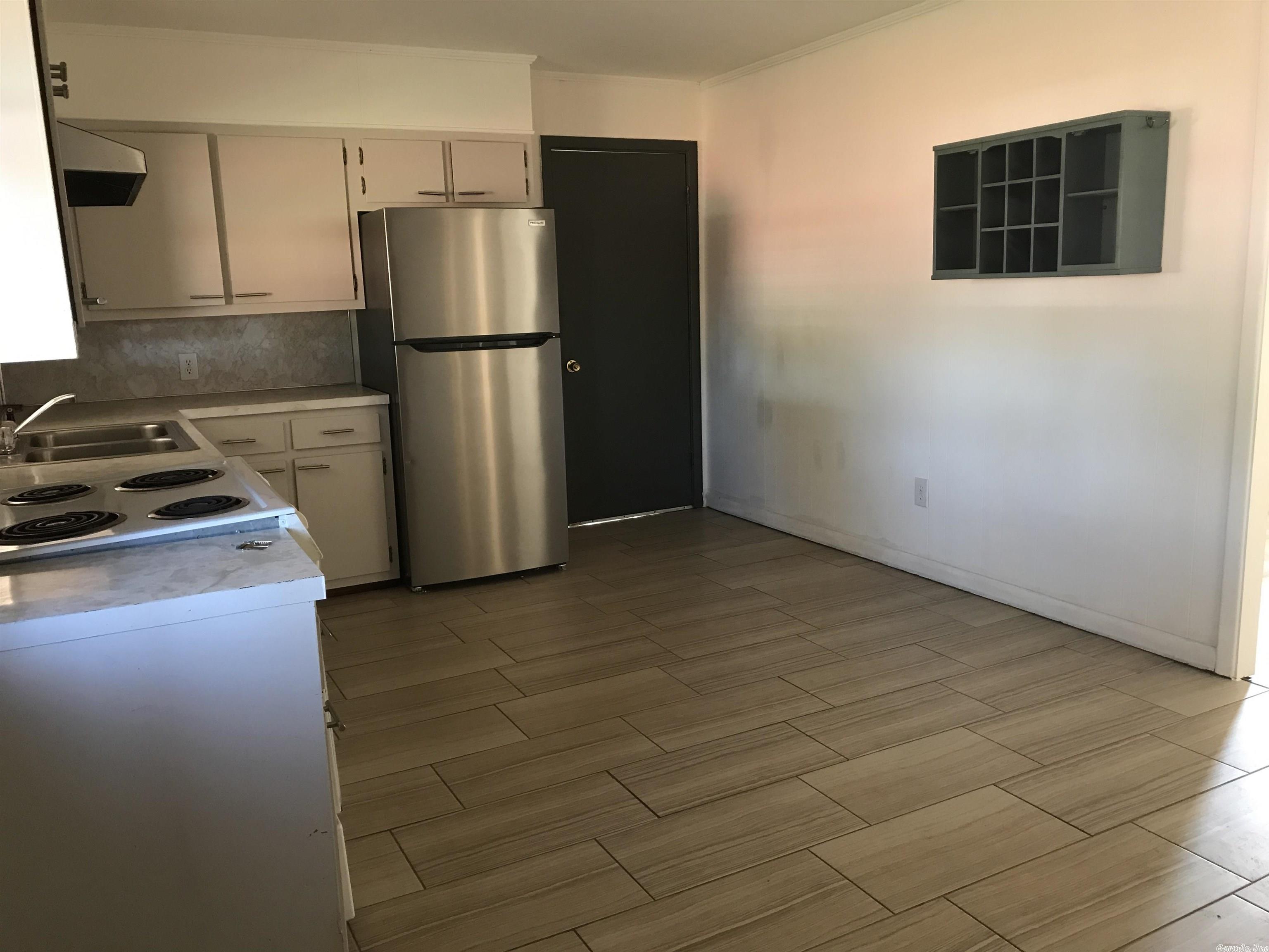 Colonial Acres - Residential Lease