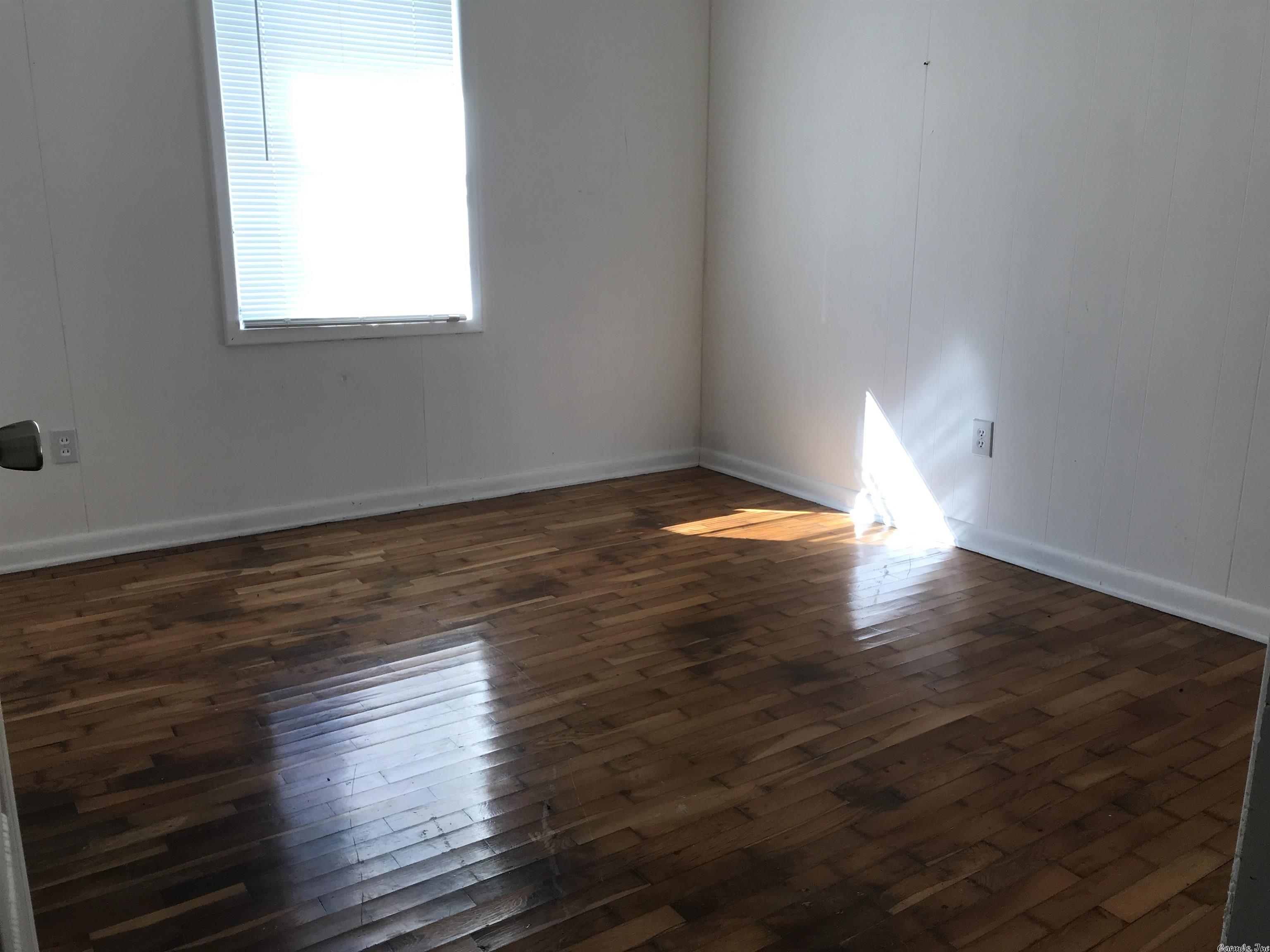 Colonial Acres - Residential Lease