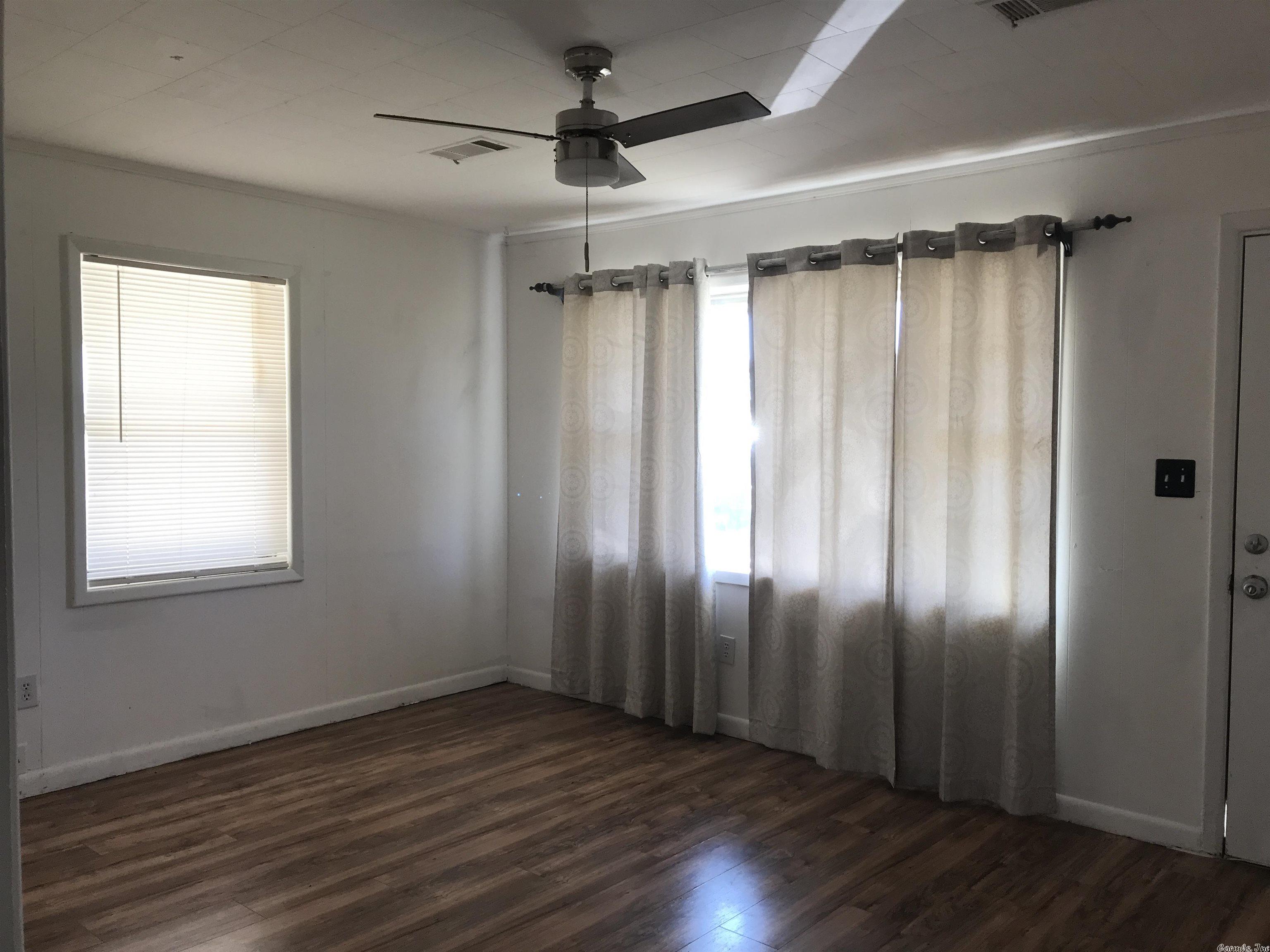 Colonial Acres - Residential Lease