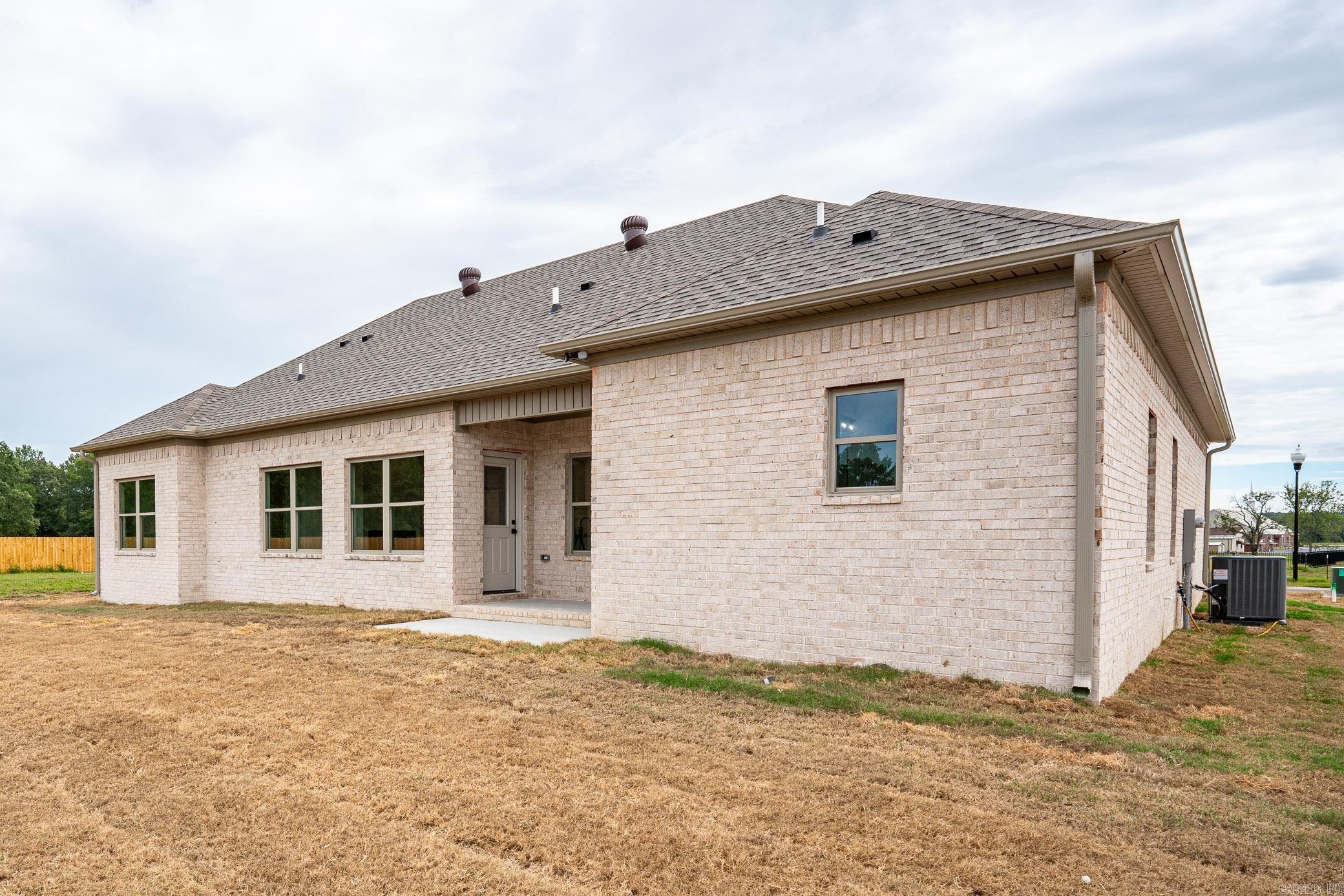 EAST MEADOW - Residential