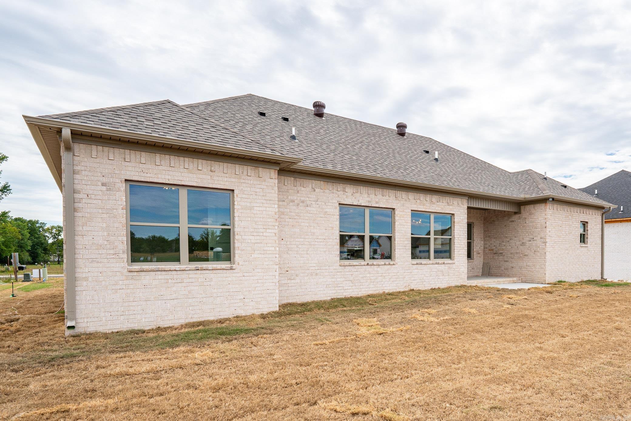 EAST MEADOW - Residential