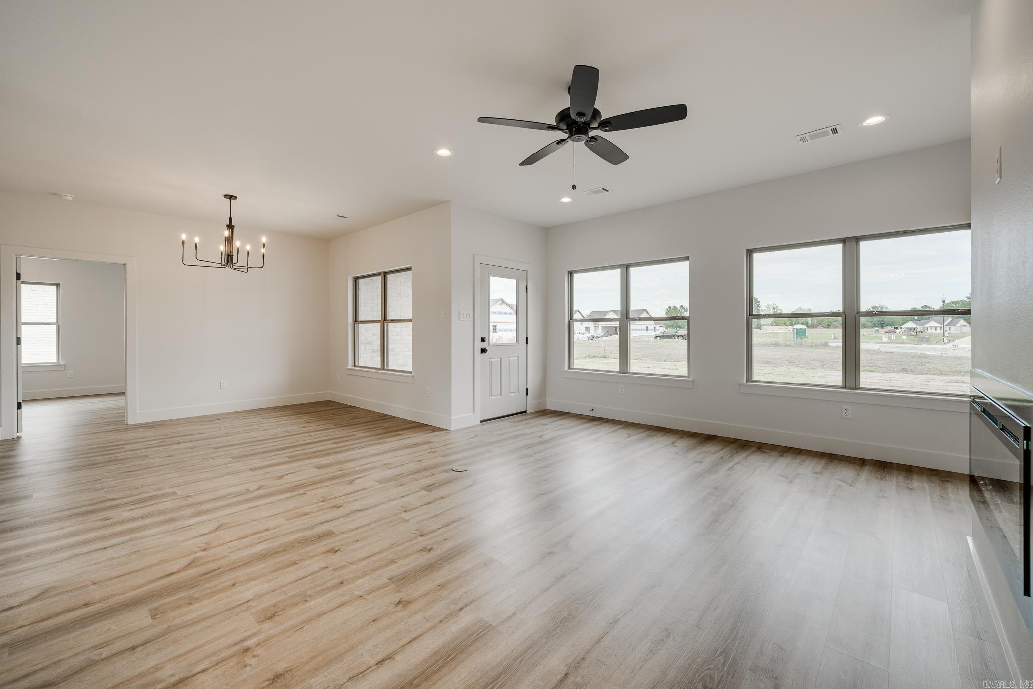 EAST MEADOW - Residential