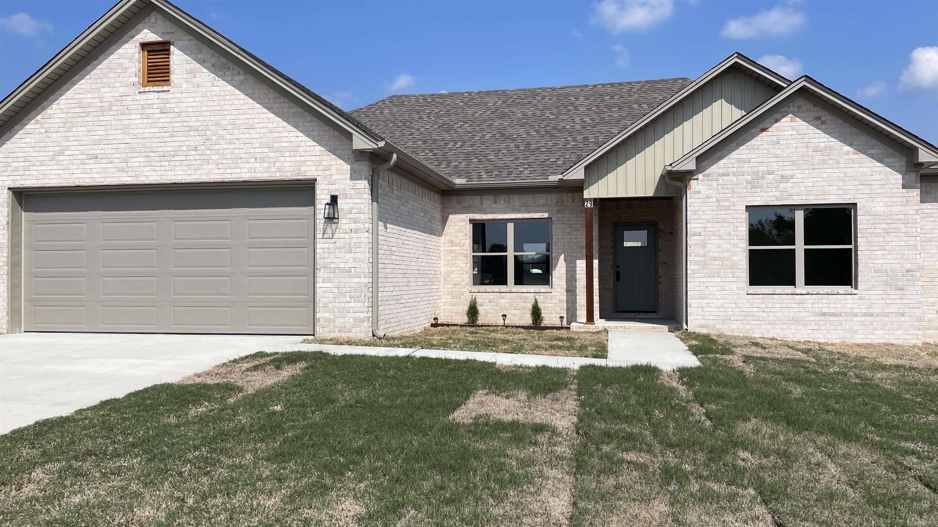 EAST MEADOW - Residential