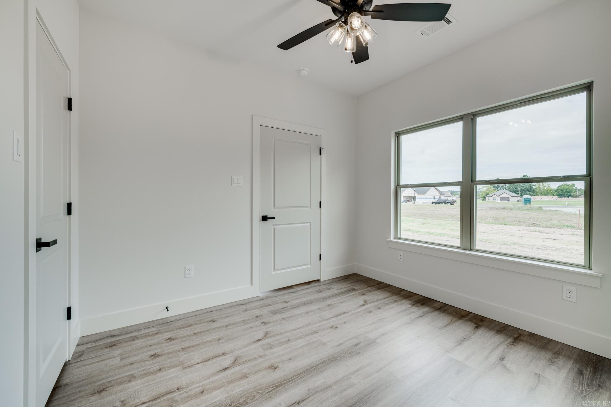 EAST MEADOW - Residential