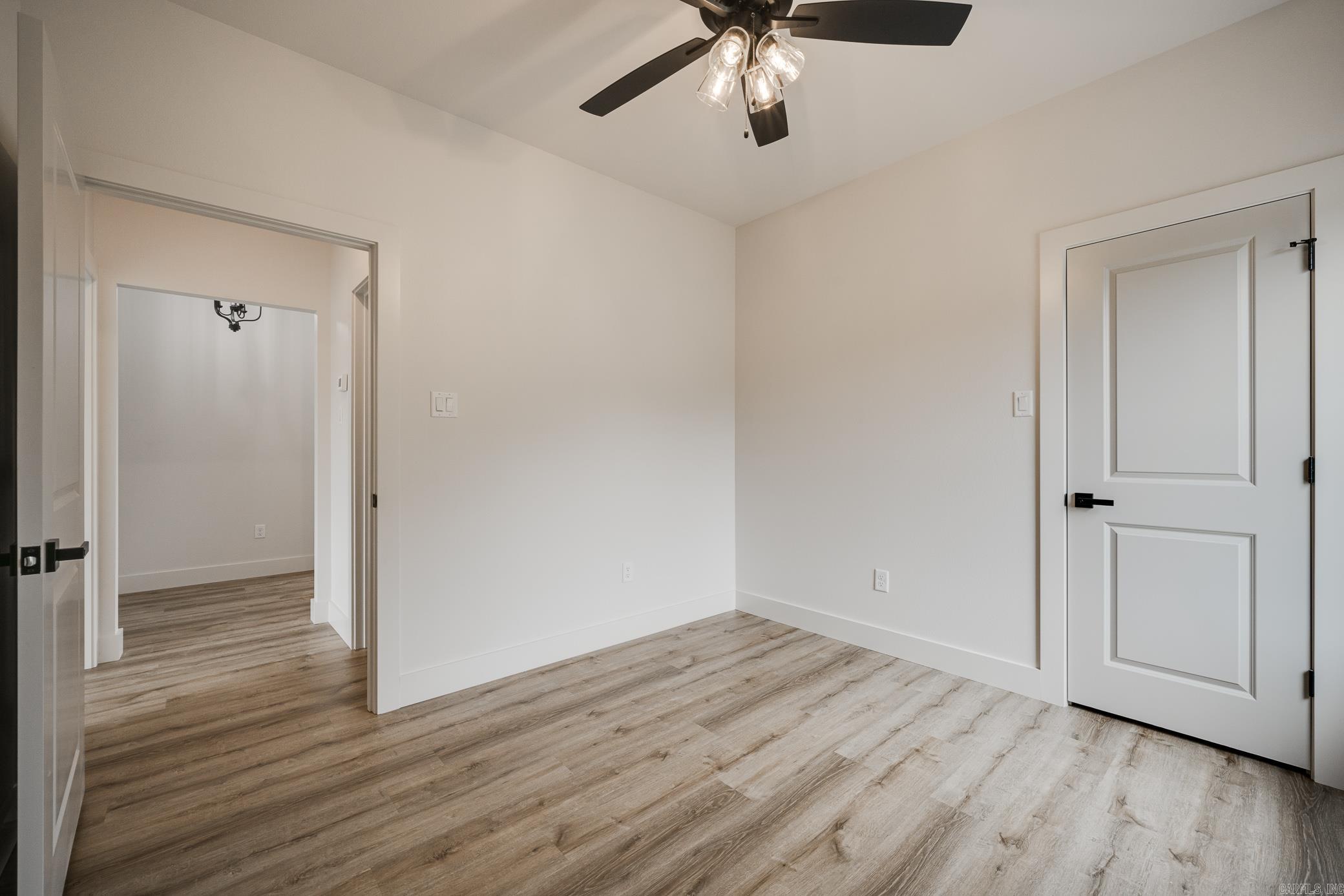 EAST MEADOW - Residential