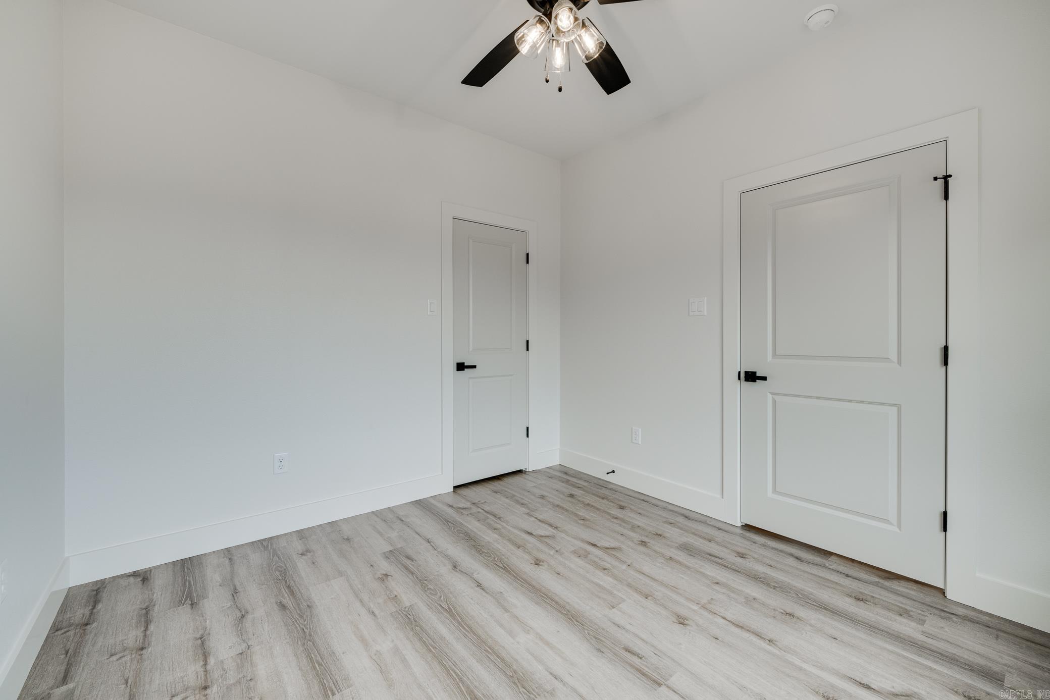 EAST MEADOW - Residential