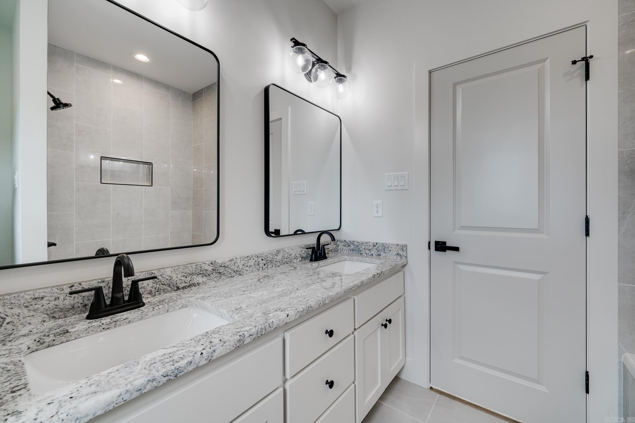 EAST MEADOW - Residential