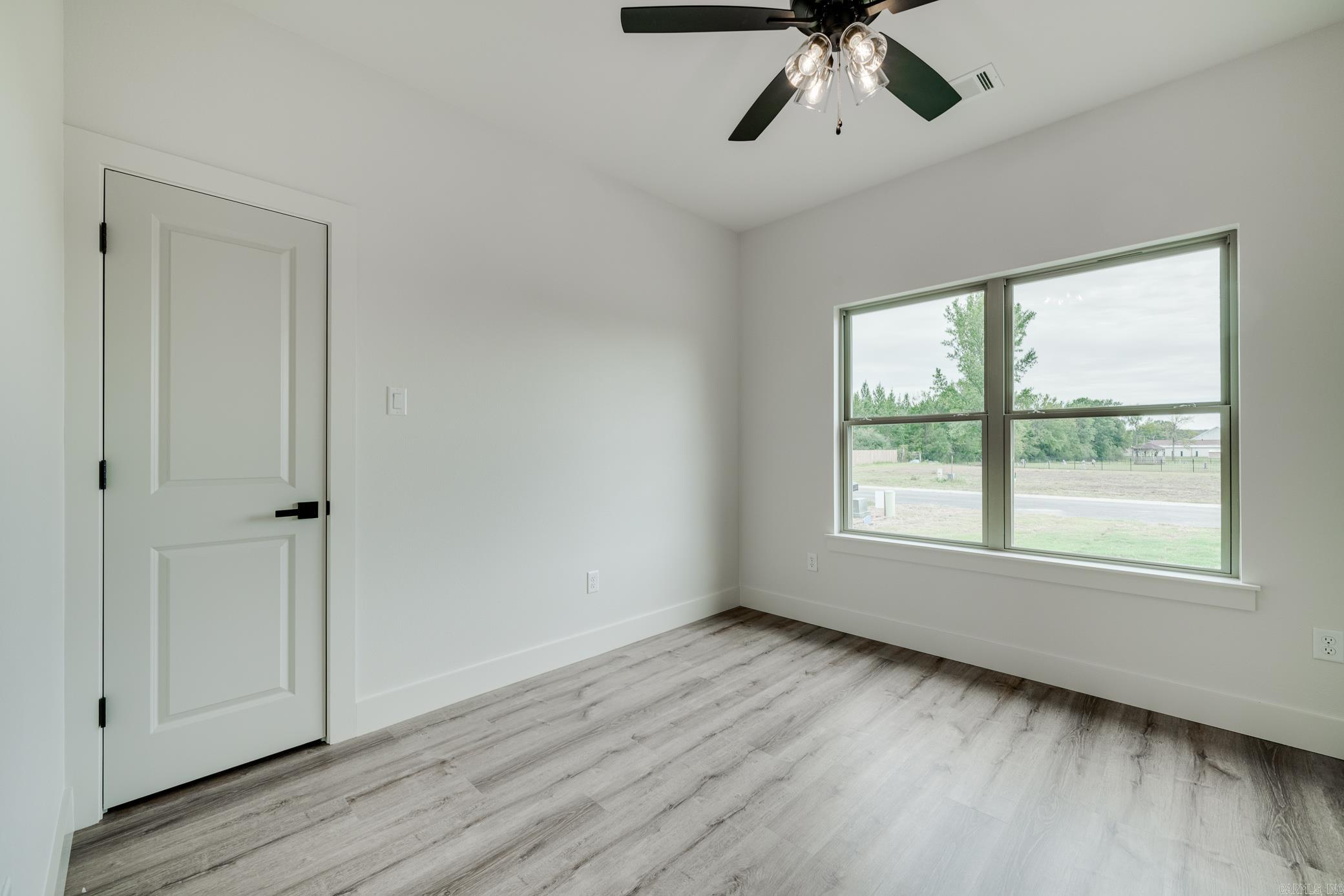 EAST MEADOW - Residential