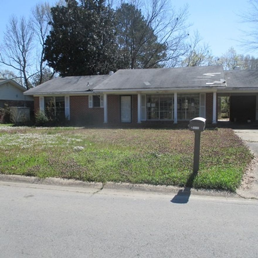 Home in need of some repairs, close to hospital and shopping. All offers for this property can be made through online auction at HomeSearch.com See Agent Remarks