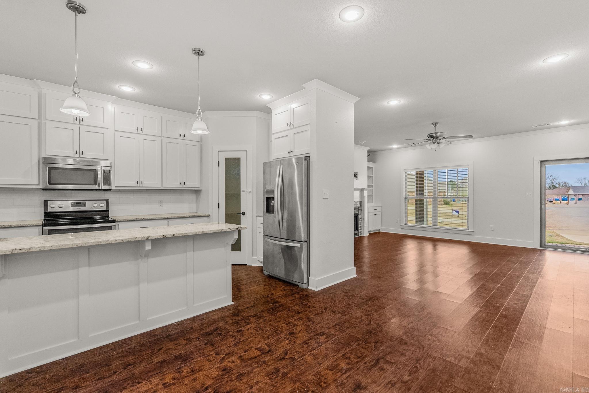 JEWELS ESTATES - Residential