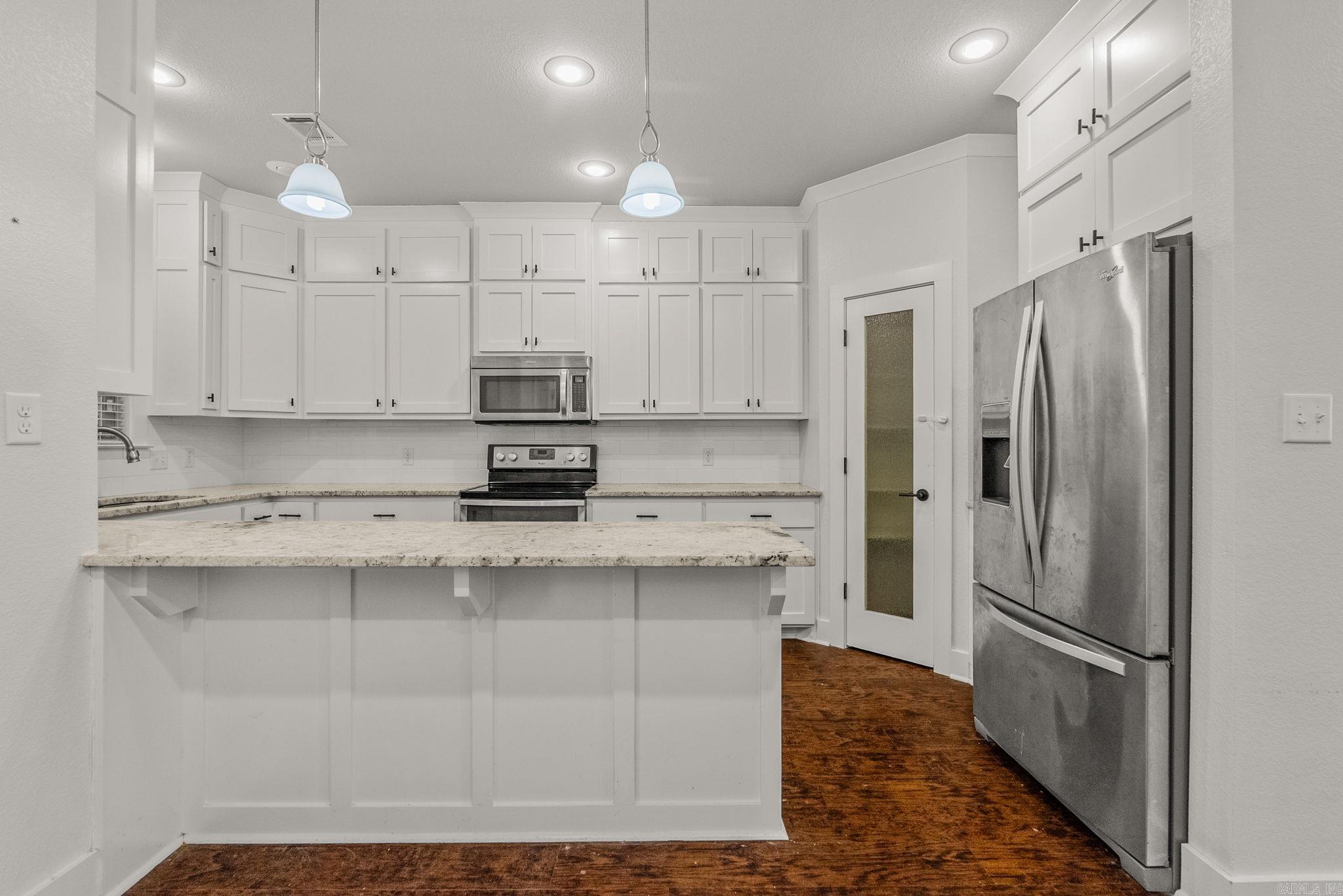 JEWELS ESTATES - Residential