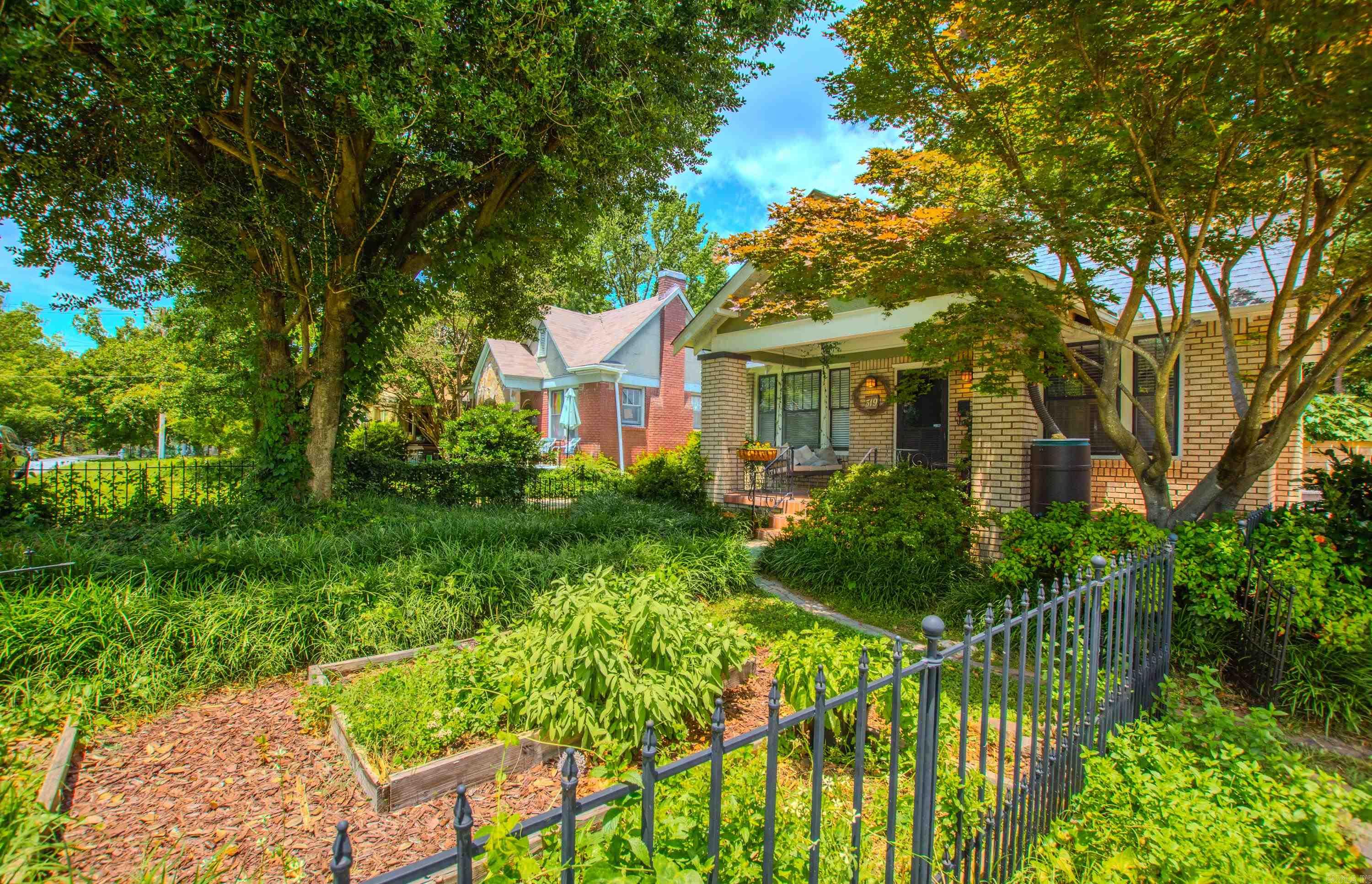 PARK HILL WEST ADDN - Residential