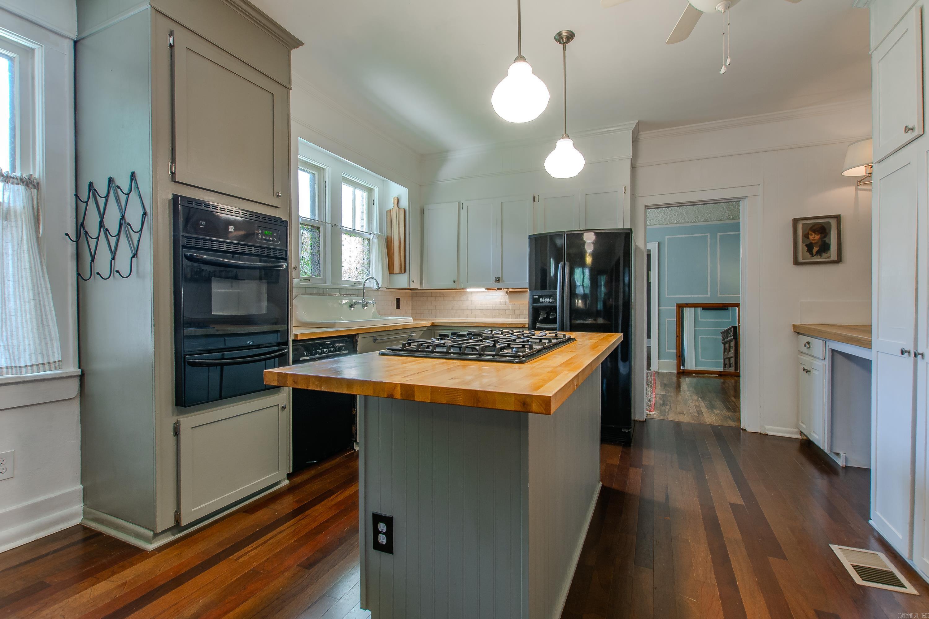 PARK HILL WEST ADDN - Residential