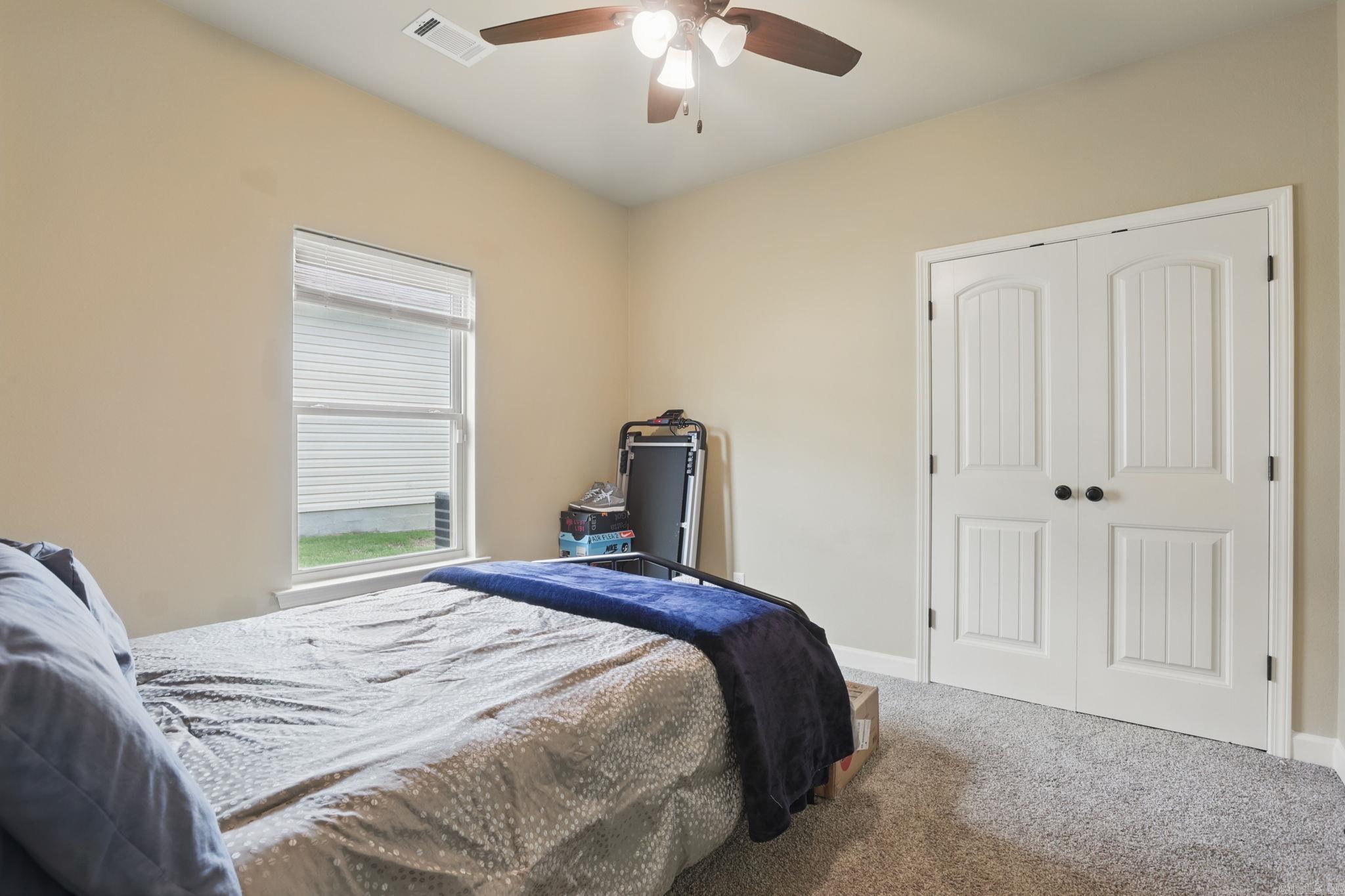 WESTERN WOODS - Residential