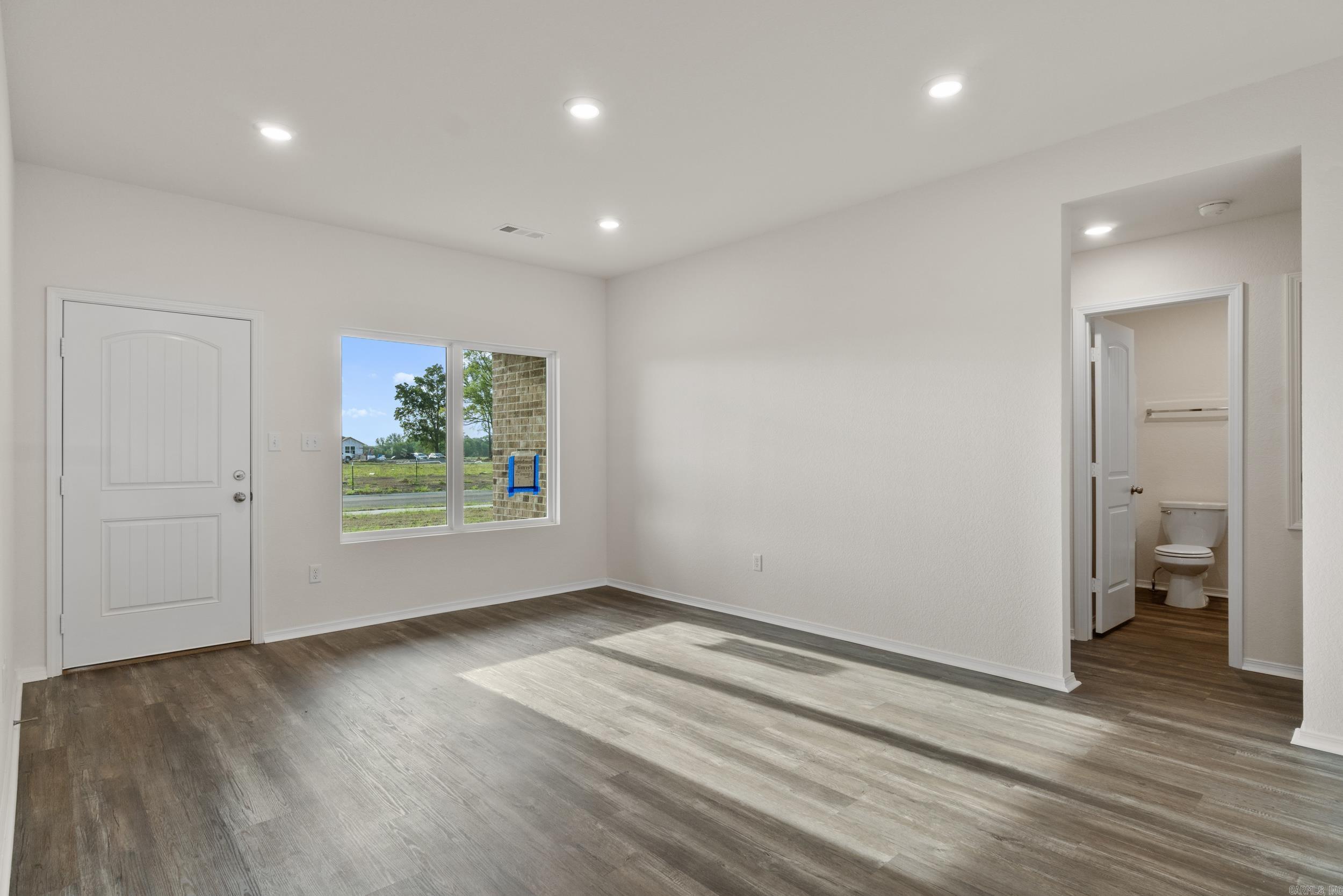 HILL FARM - Residential