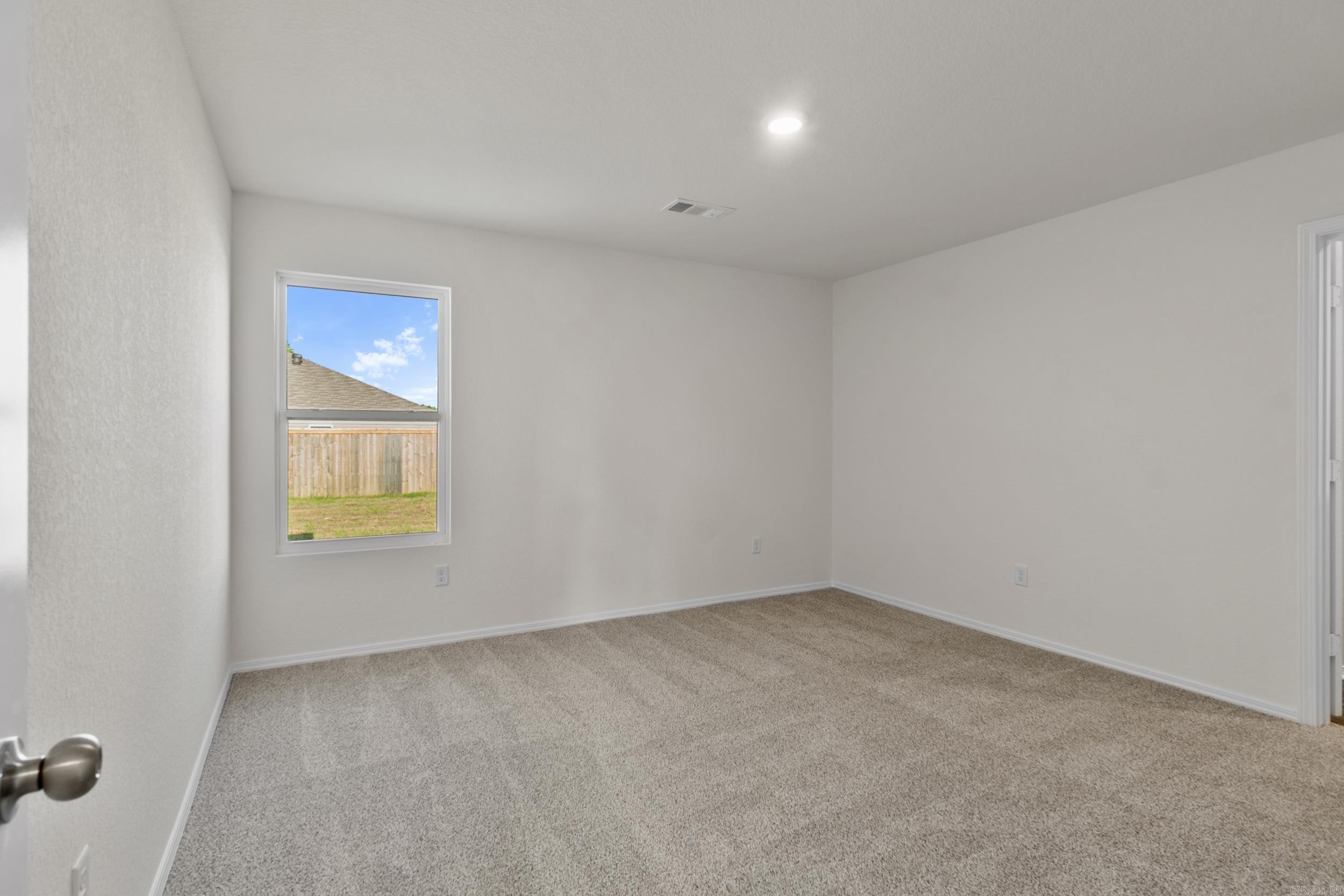 HILL FARM - Residential