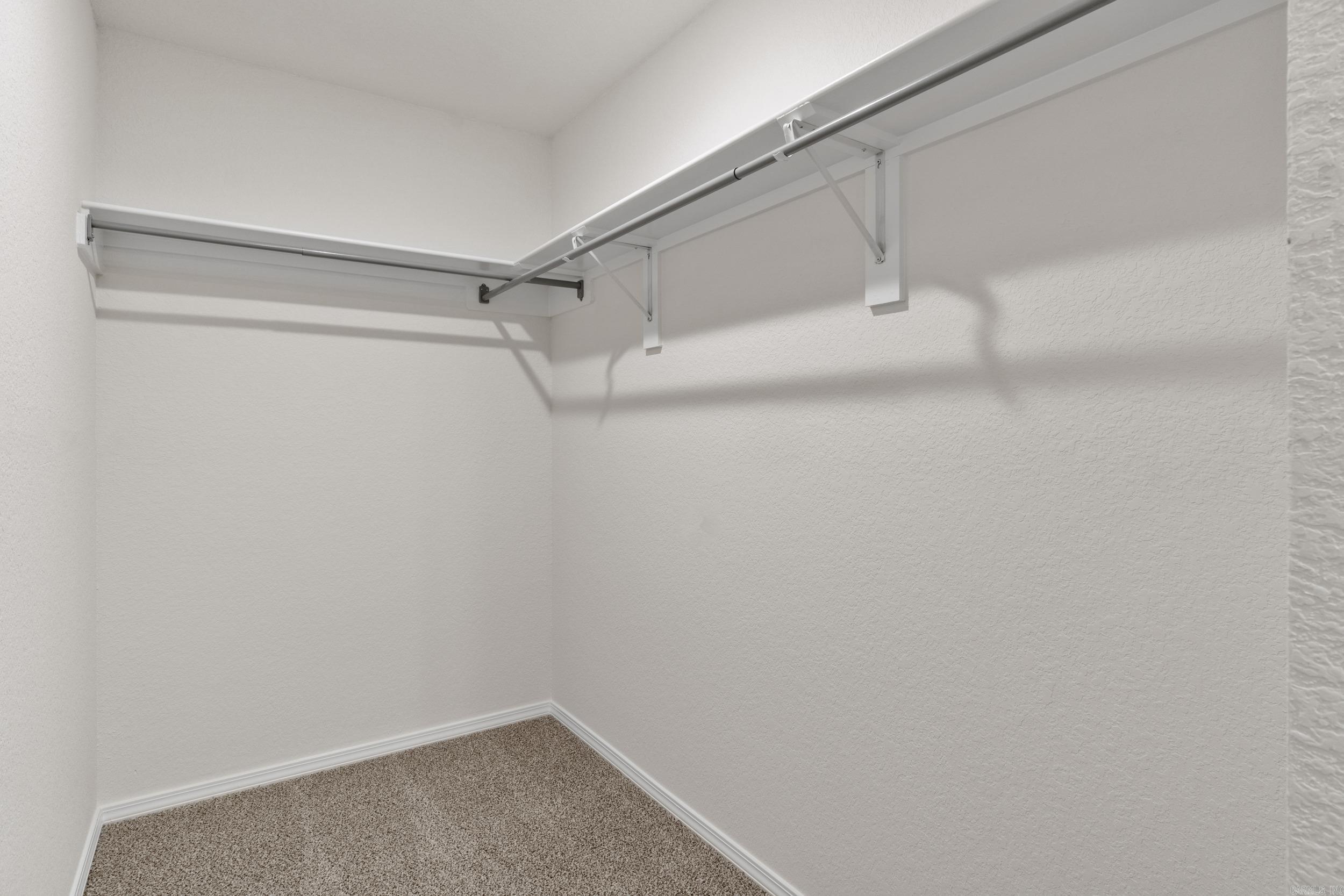 HILL FARM - Residential