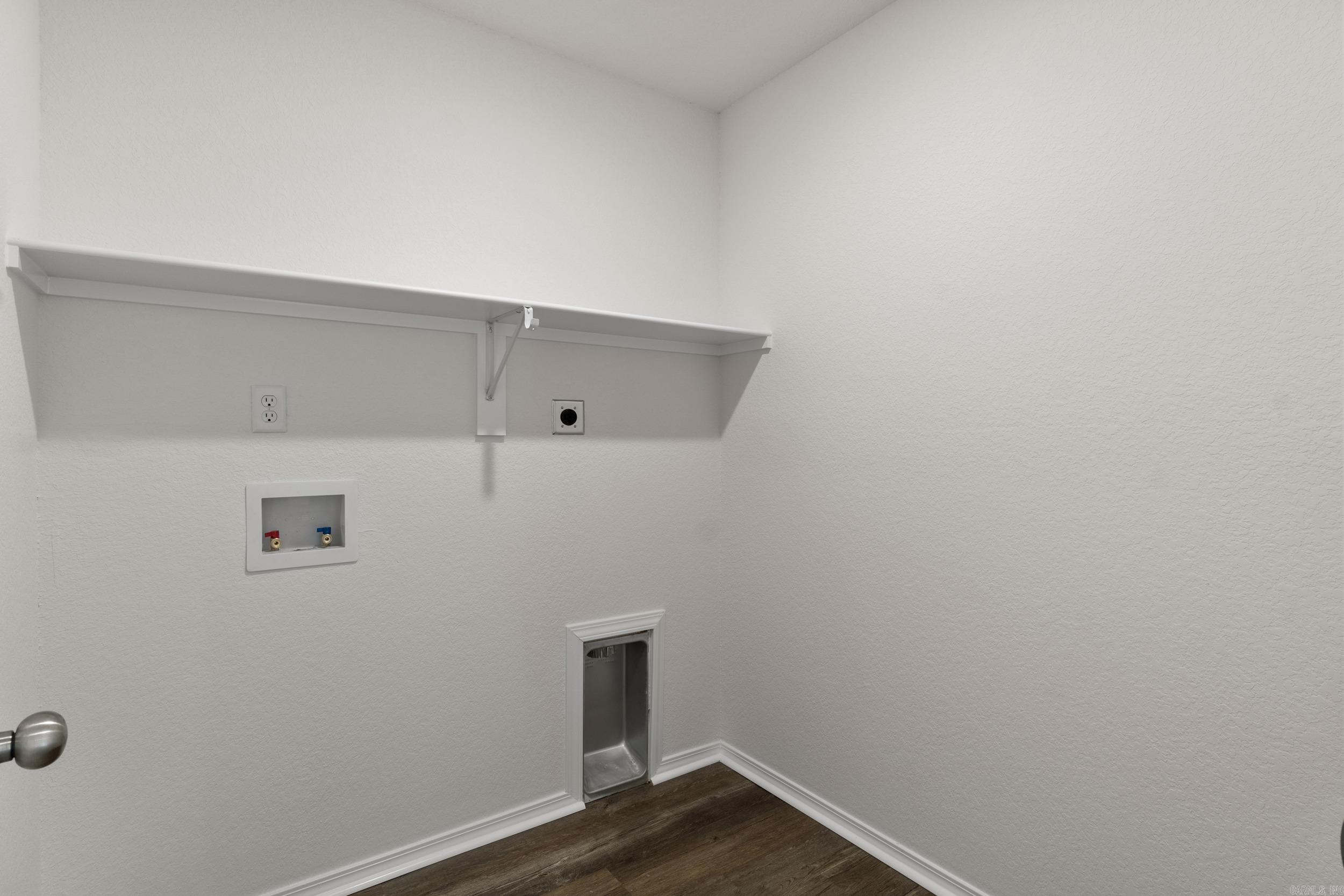 HILL FARM - Residential