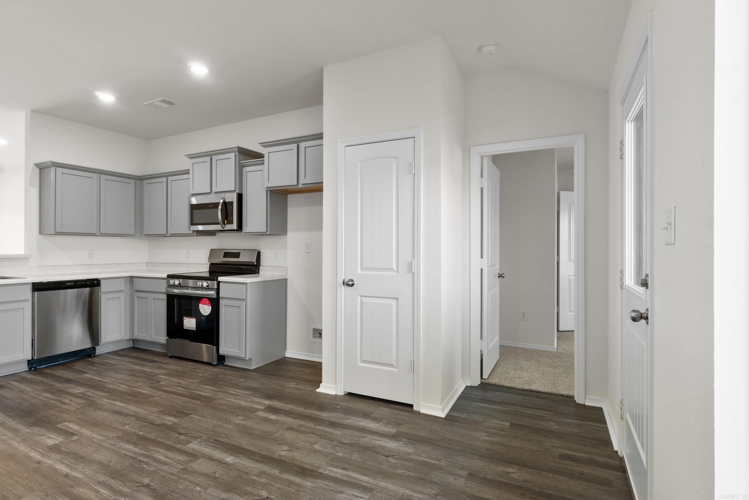 HILL FARM - Residential