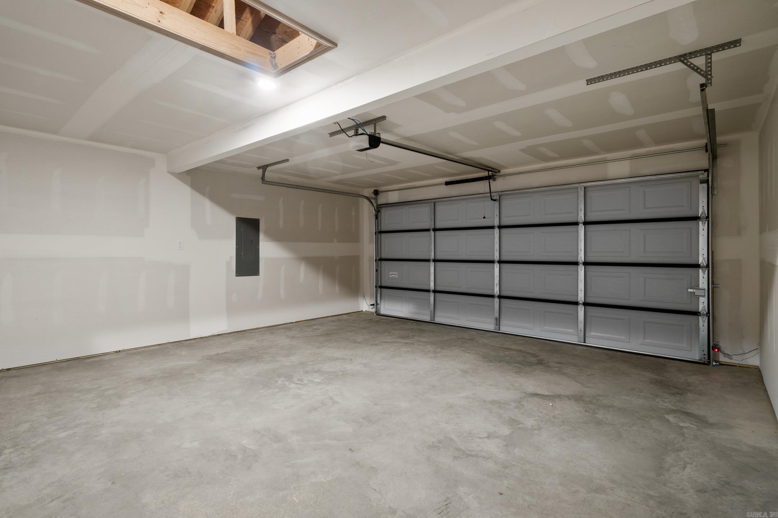 HILL FARM - Residential