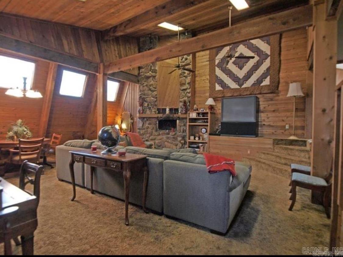 WOODLAWN HEIGHTS - Residential