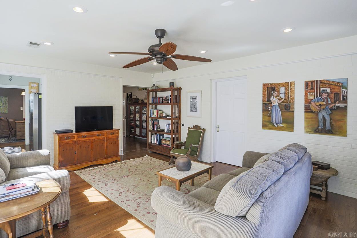 PARK HILL - Residential