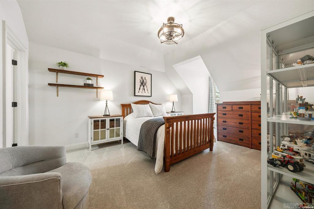 Red Oak Ridge - Residential