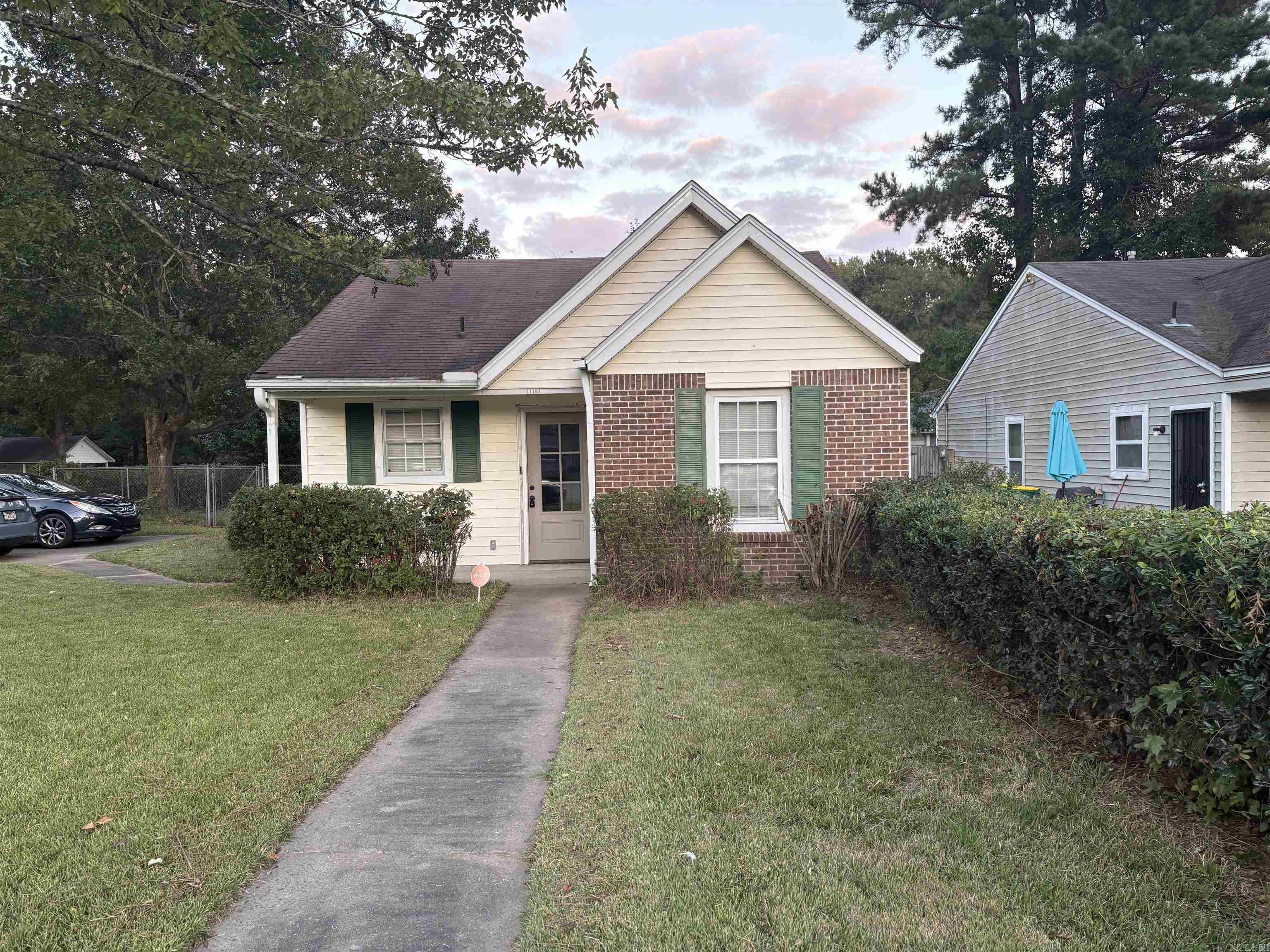 SPRINGTREE VILLAGE - Residential