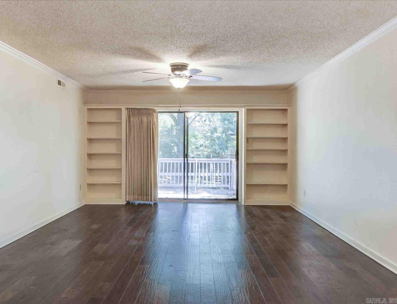 OAKLAWN VILLAGE EAST HPR - Residential