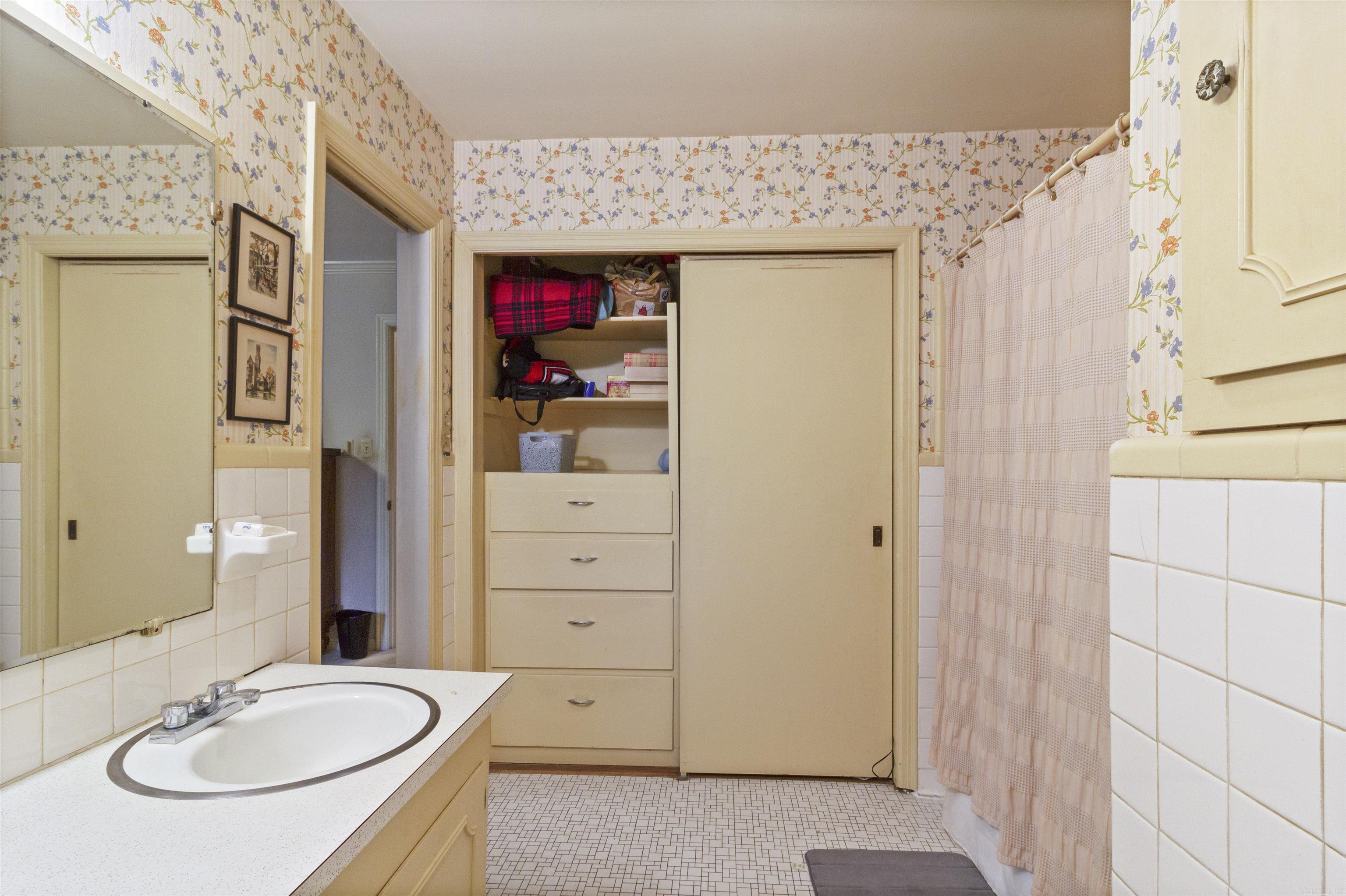 RAND S/D BAKER S/D JONES ADD - Residential