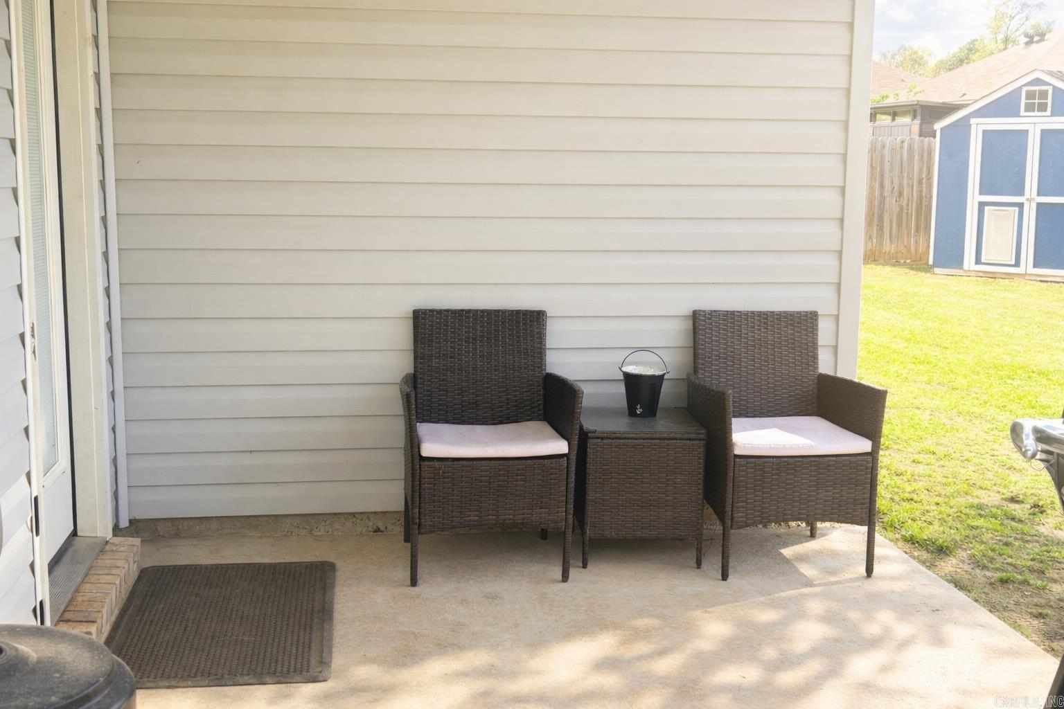 BENJAMIN GROVE - Residential