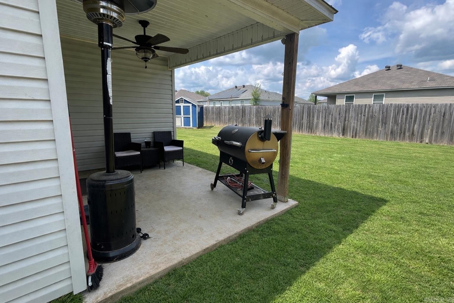 BENJAMIN GROVE - Residential