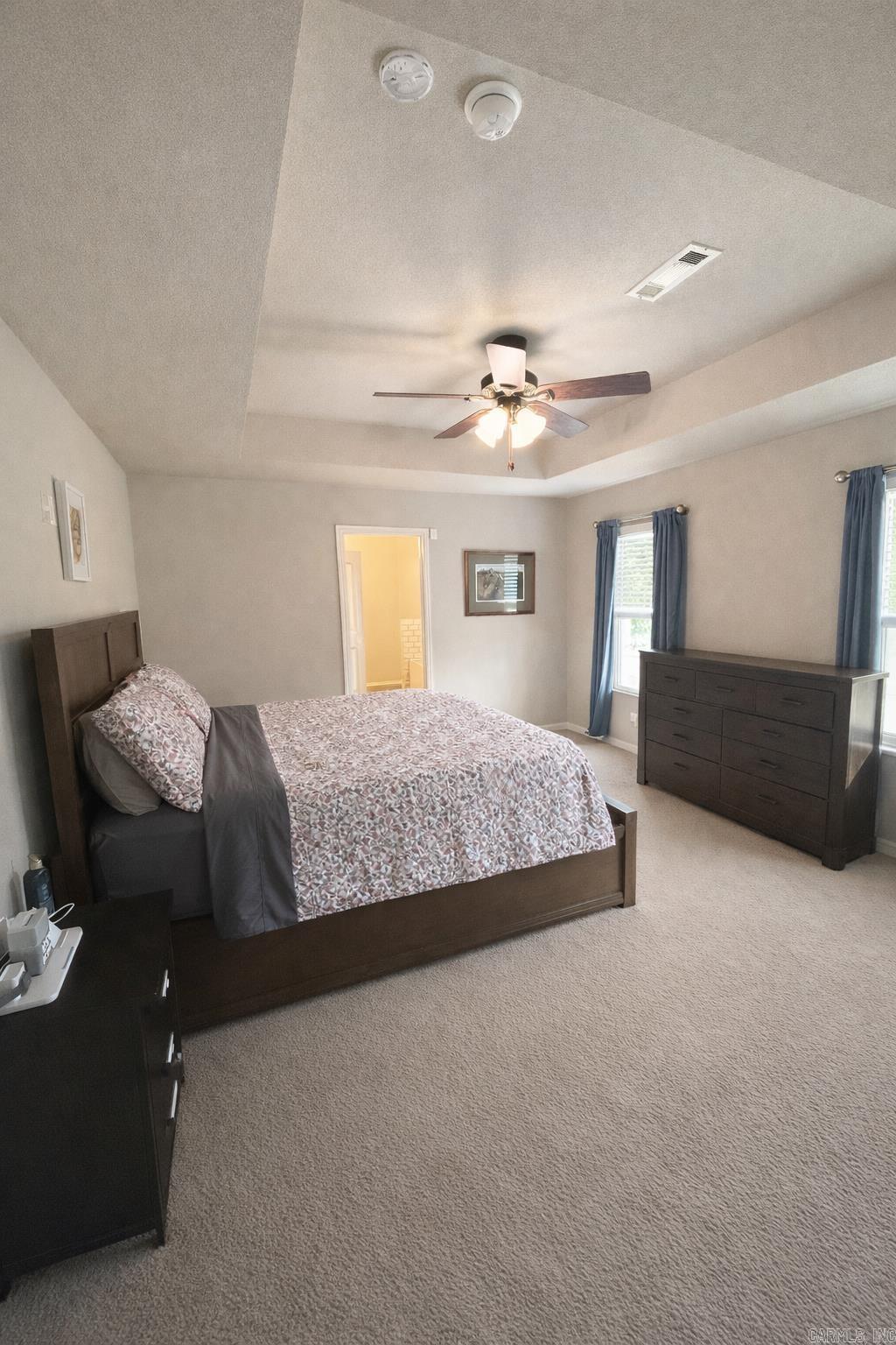 BENJAMIN GROVE - Residential