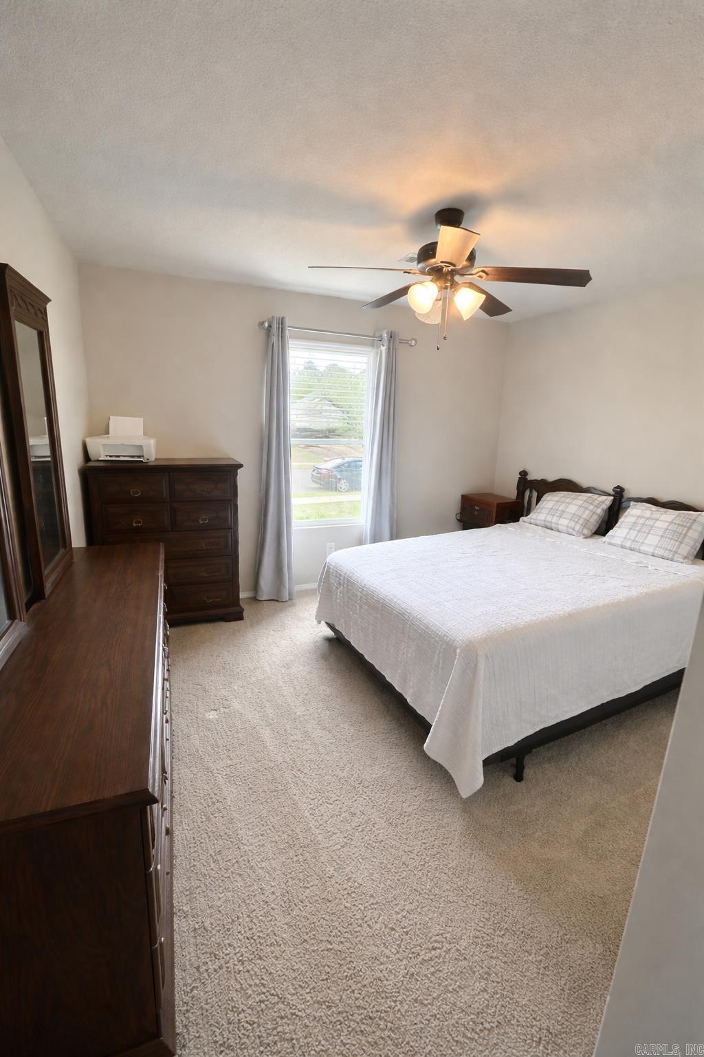 BENJAMIN GROVE - Residential