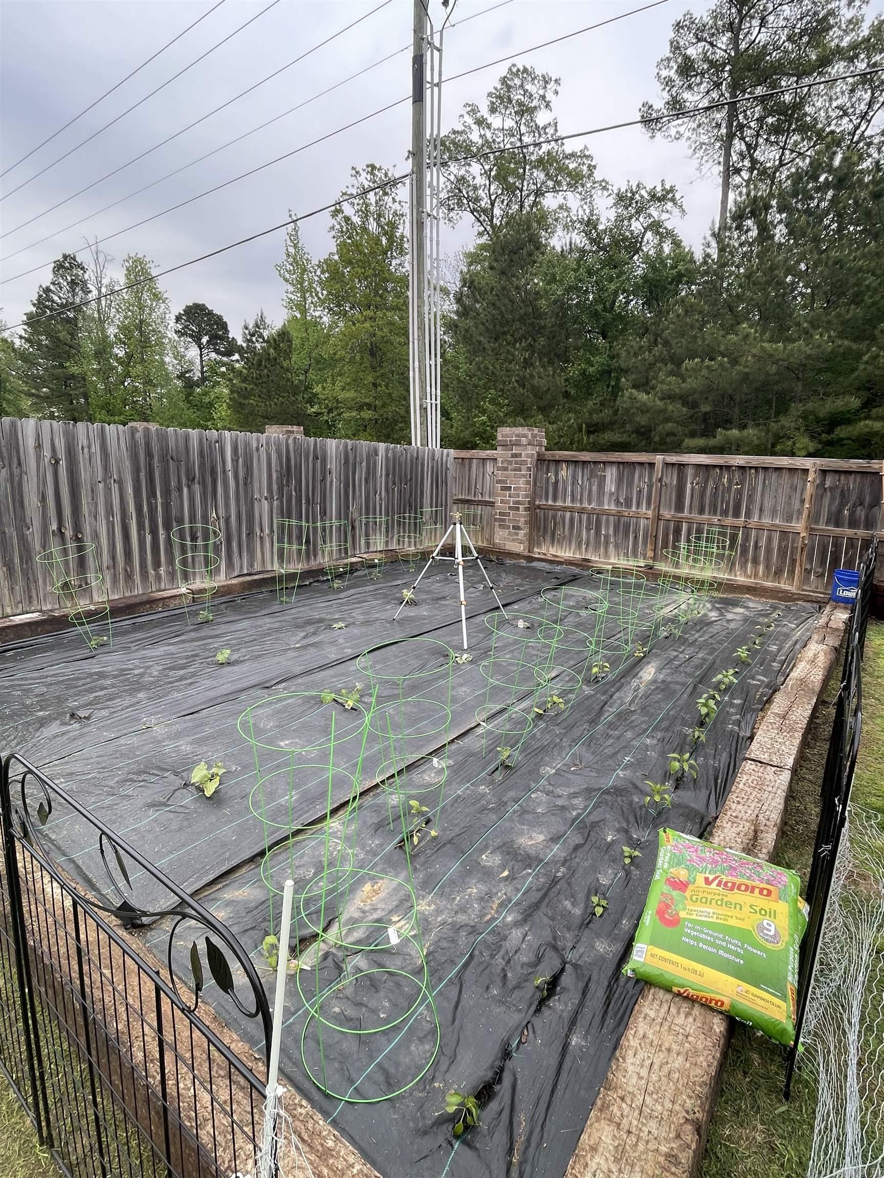 BENJAMIN GROVE - Residential