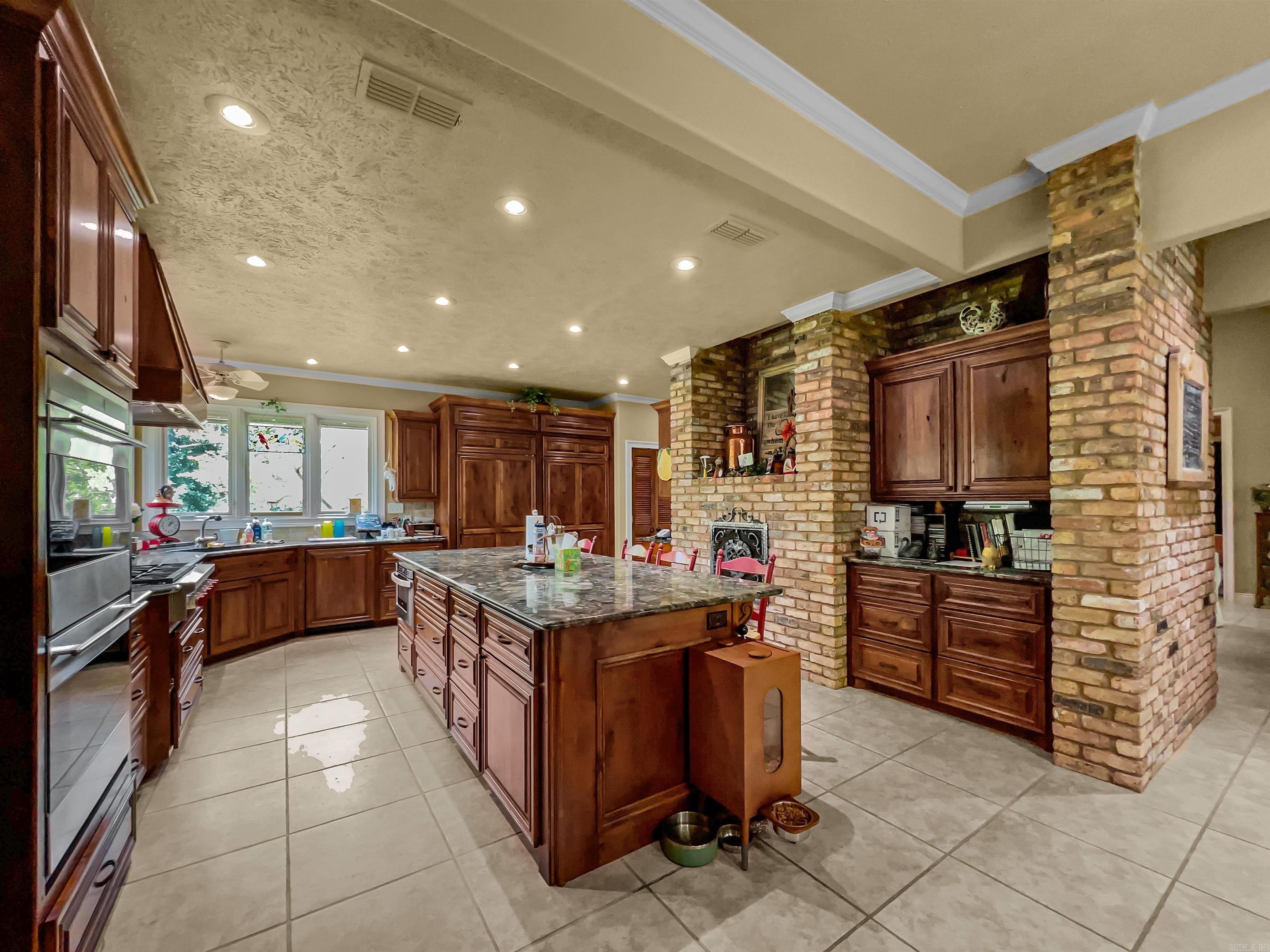 HAPPY ACRES SUB - Residential