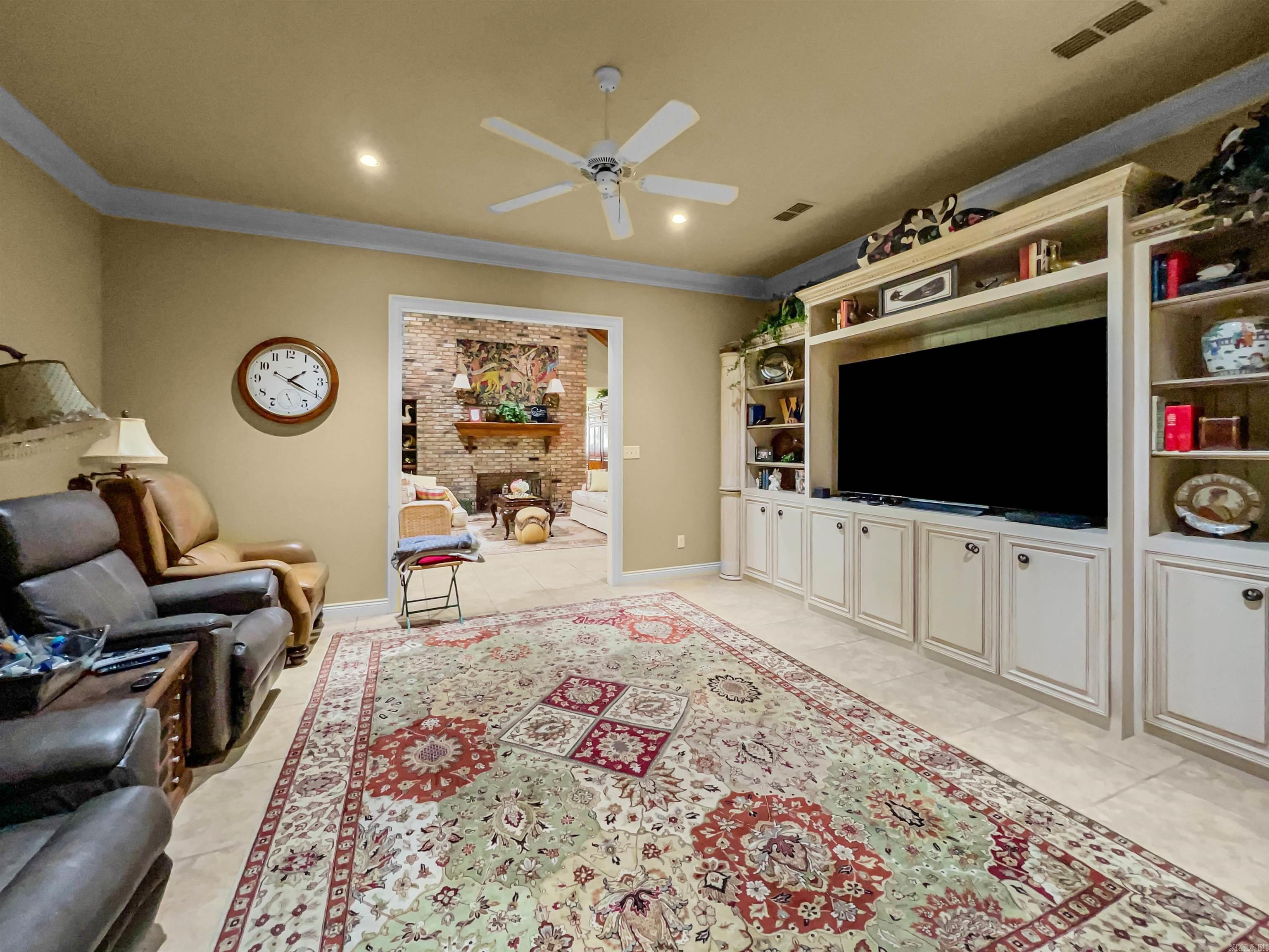 HAPPY ACRES SUB - Residential