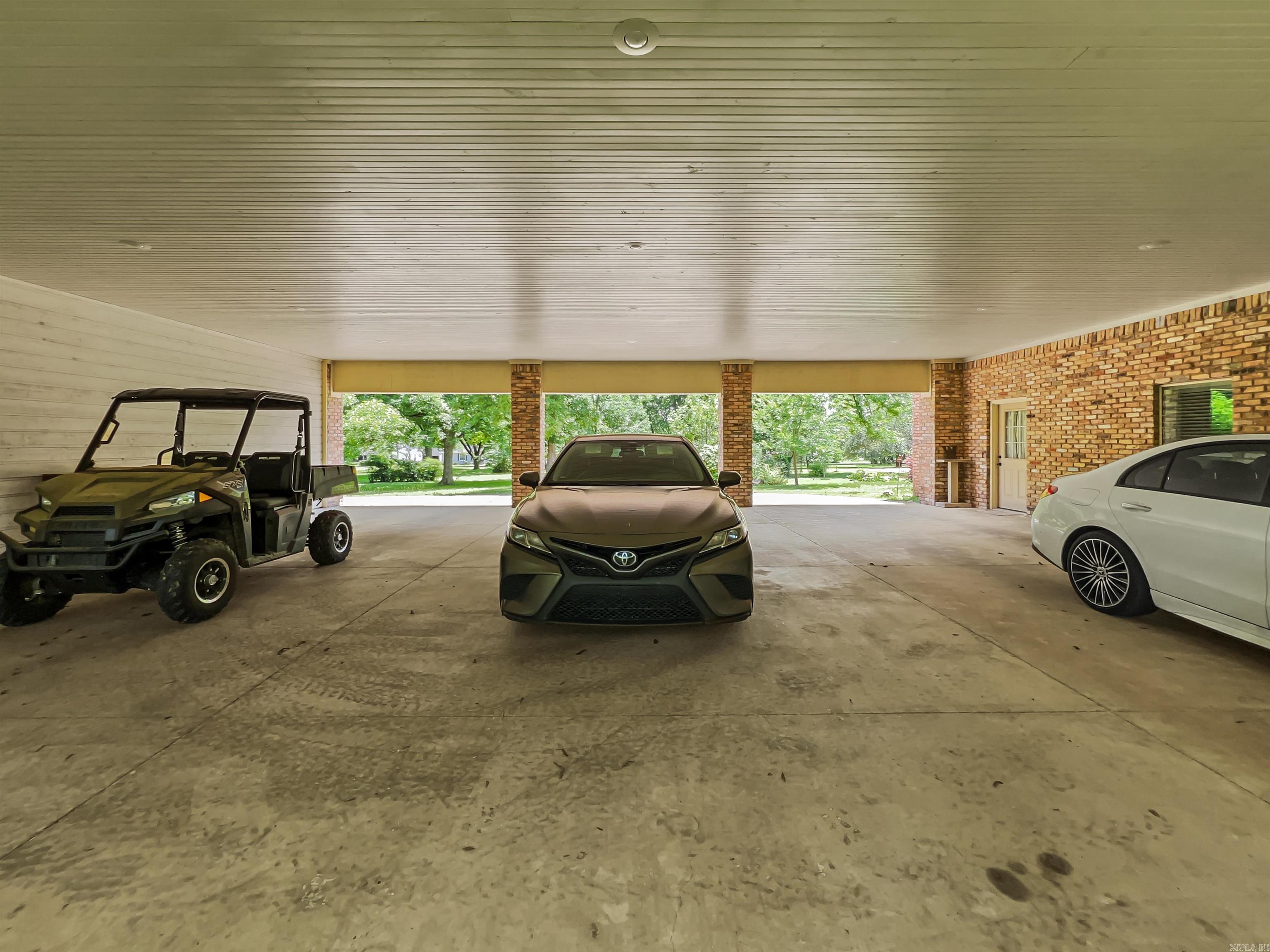 HAPPY ACRES SUB - Residential