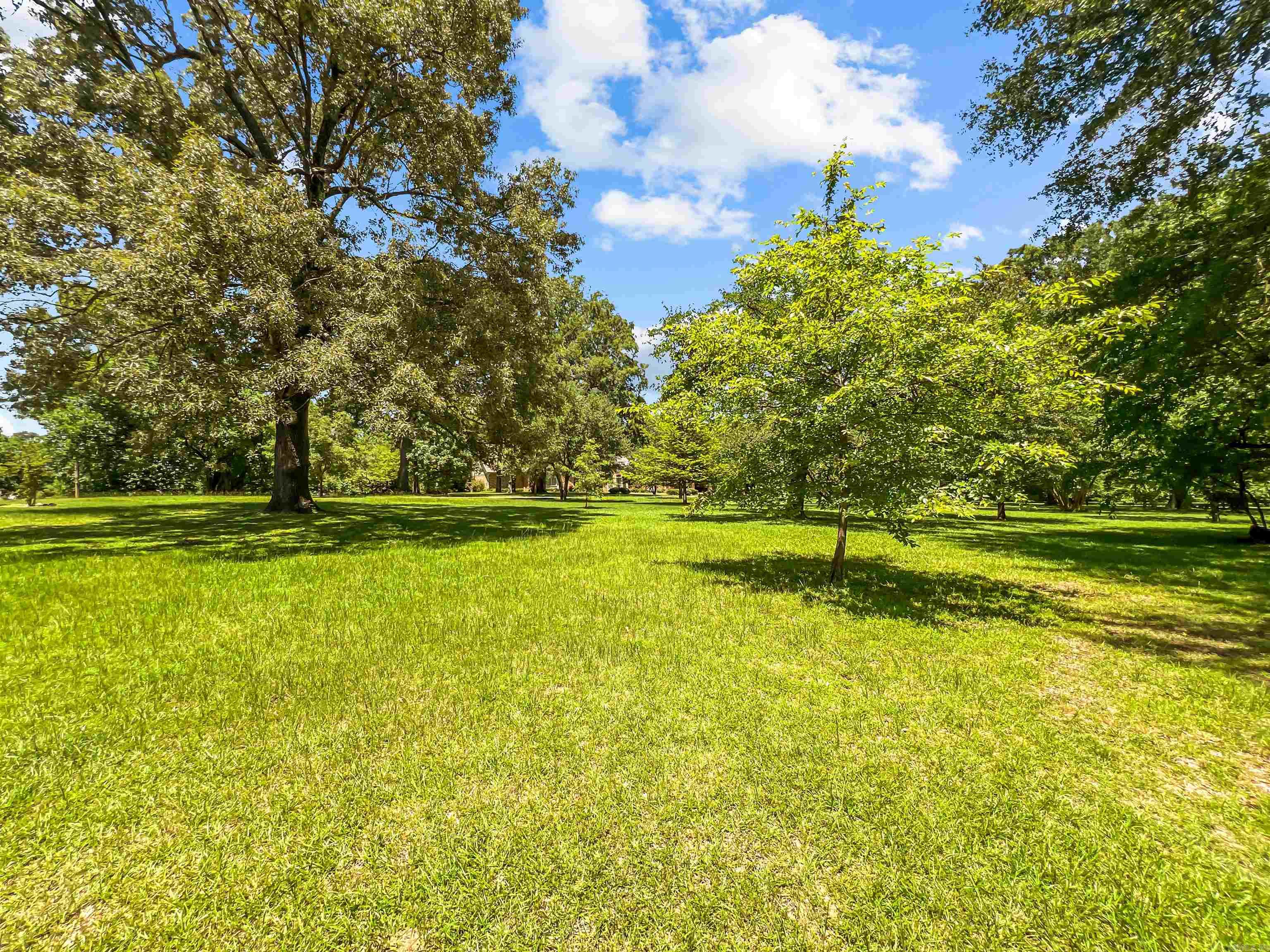 HAPPY ACRES SUB - Residential