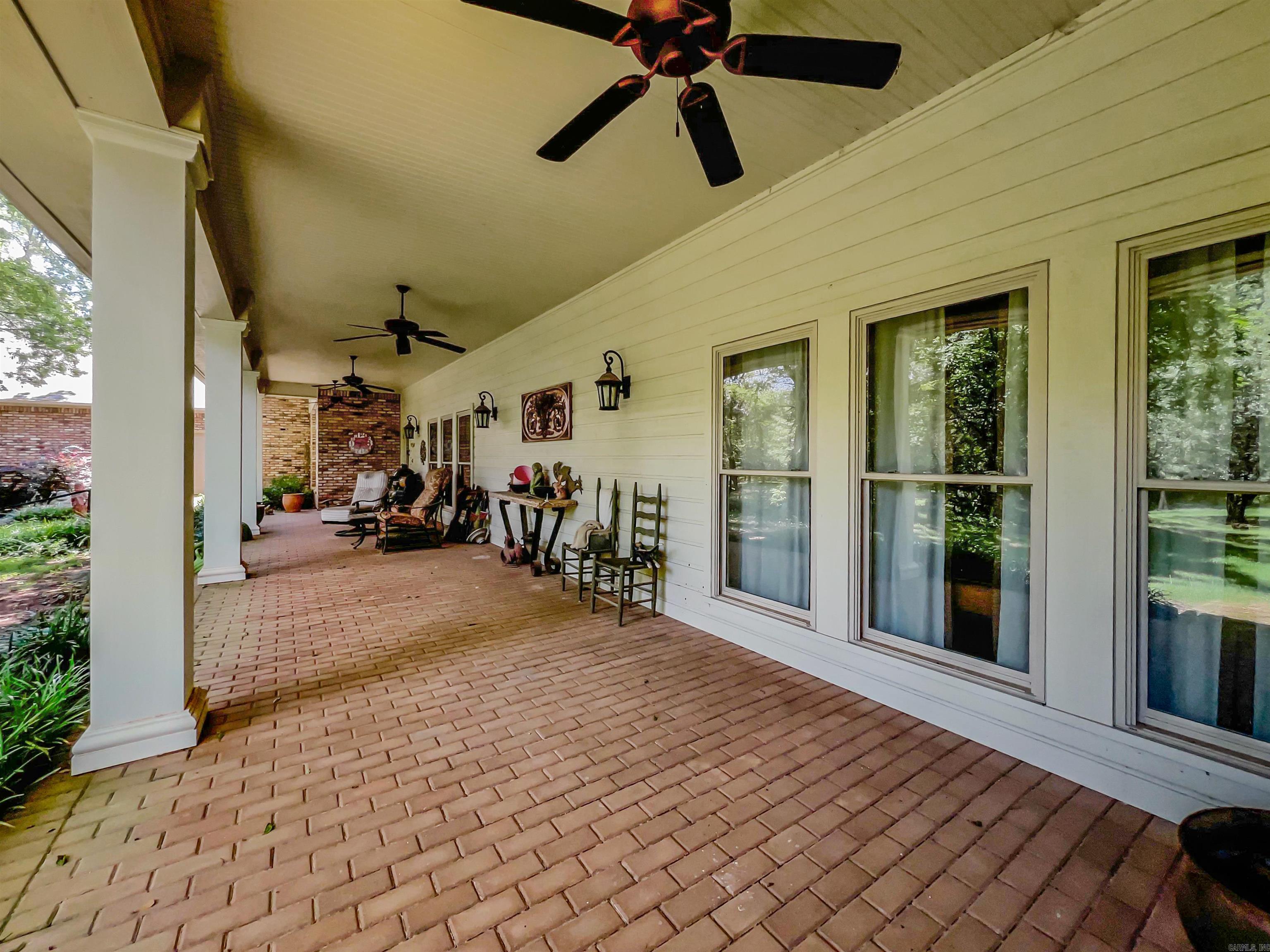 HAPPY ACRES SUB - Residential