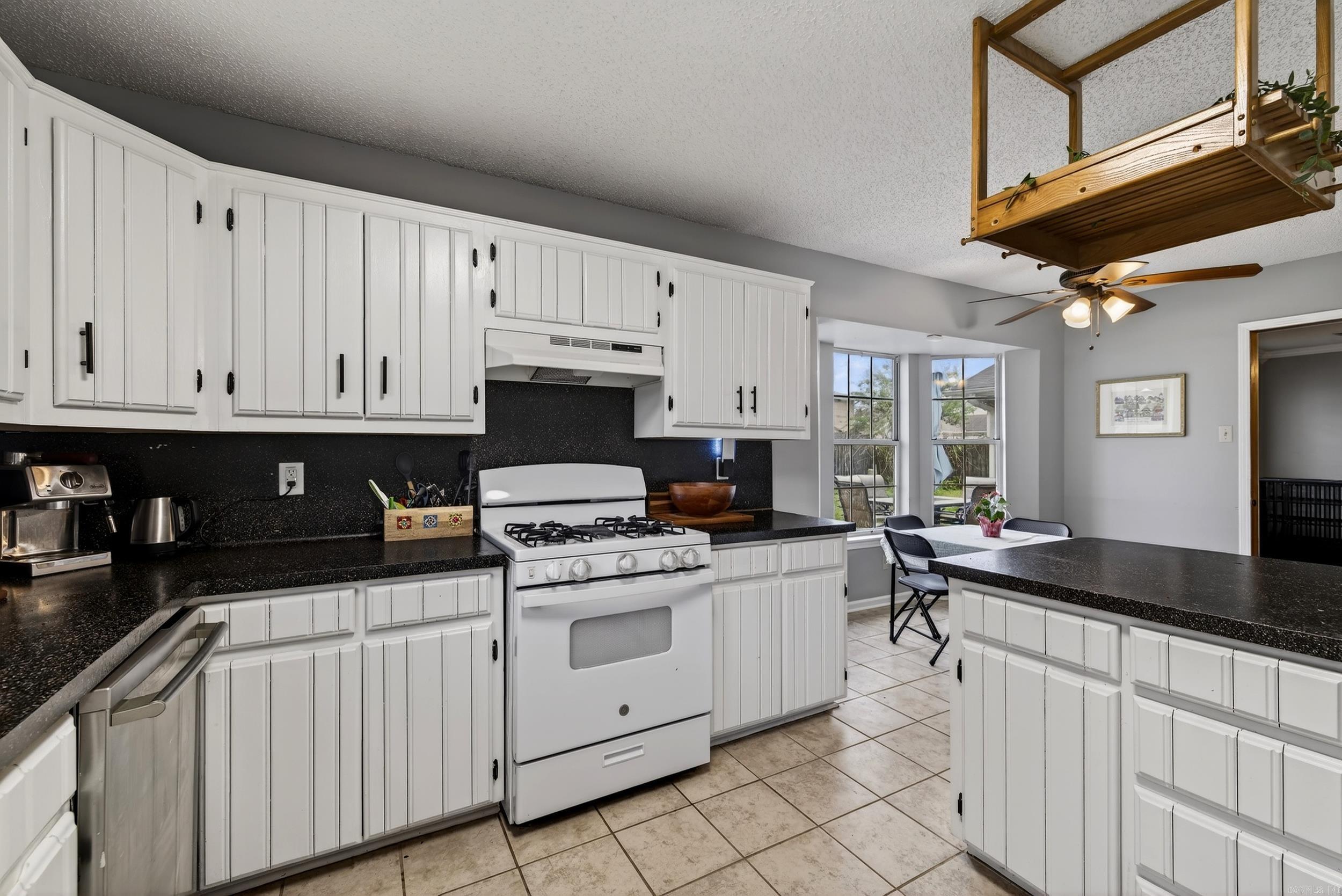 FOXWOOD J - Residential