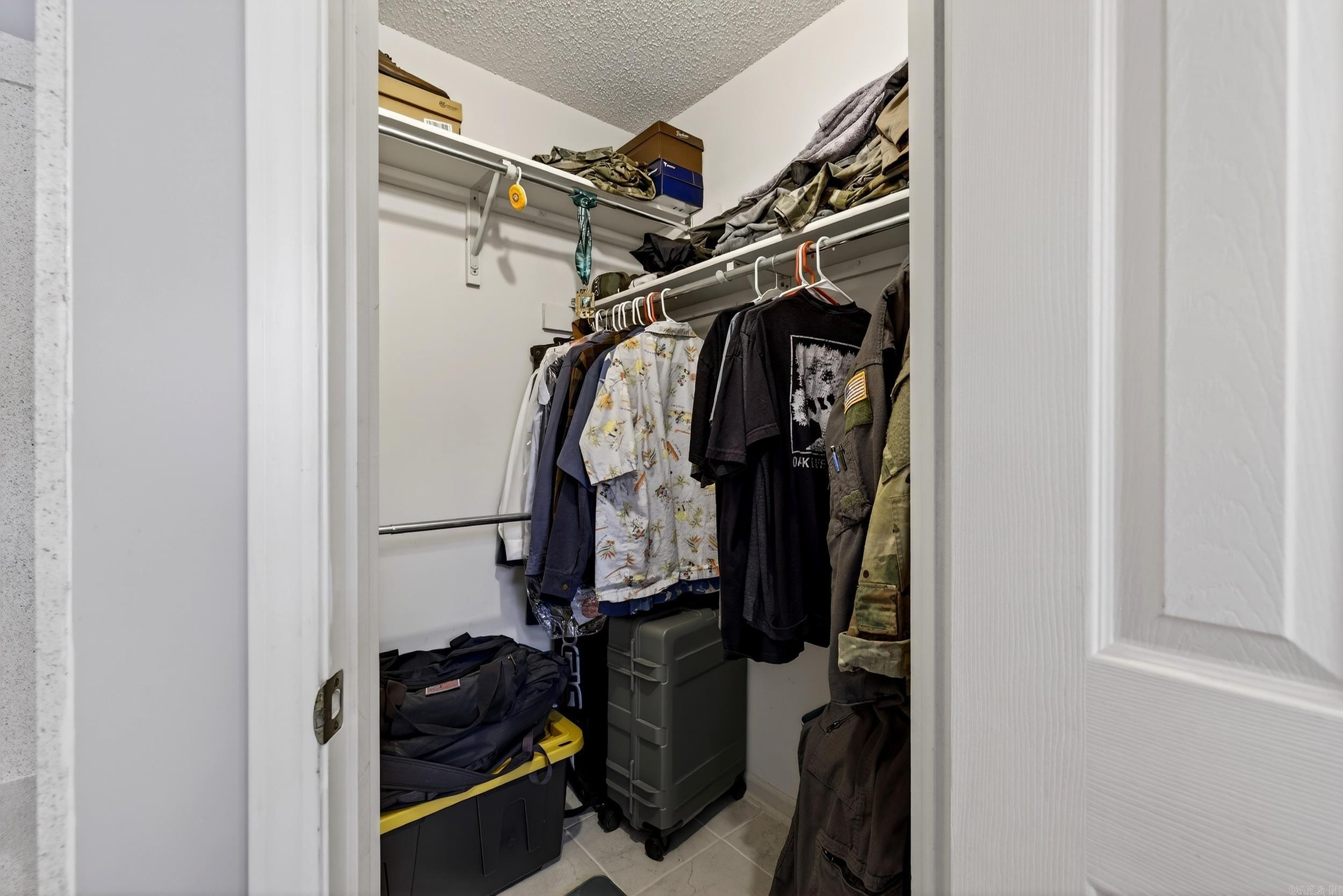 FOXWOOD J - Residential