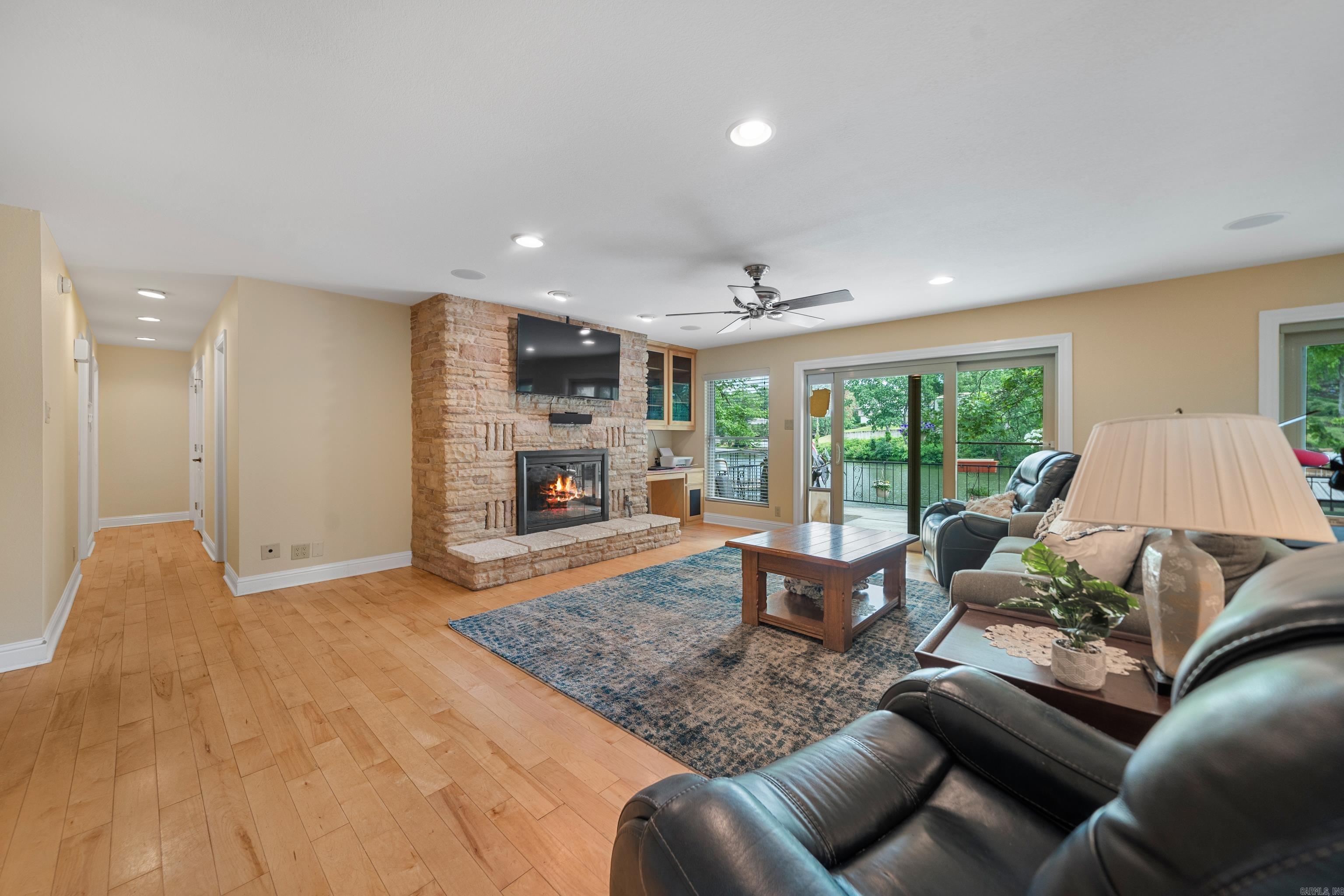 Clints Lakeshore - Residential